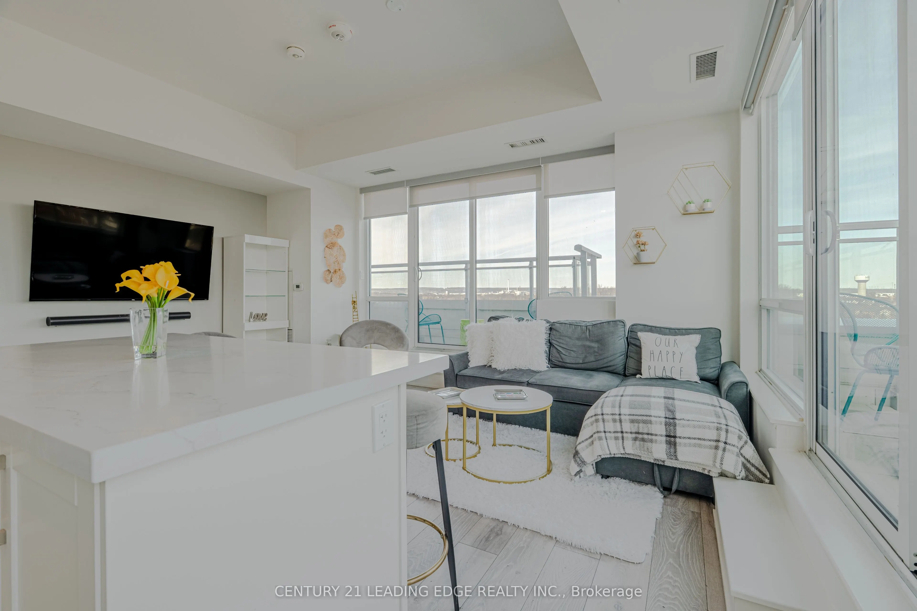 1050 MAIN Street E, #610