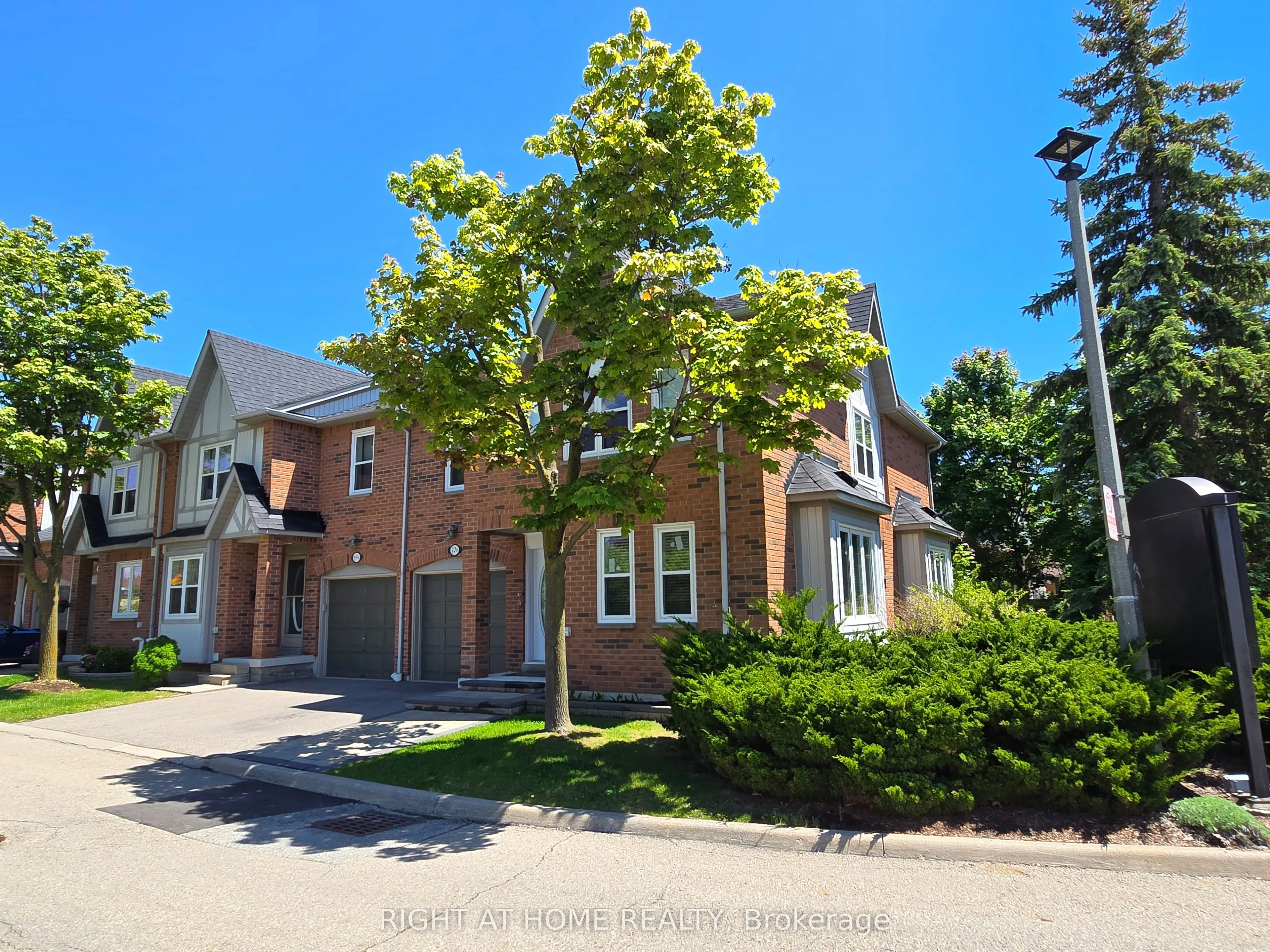 5865 Dalebrook Crescent, #70B