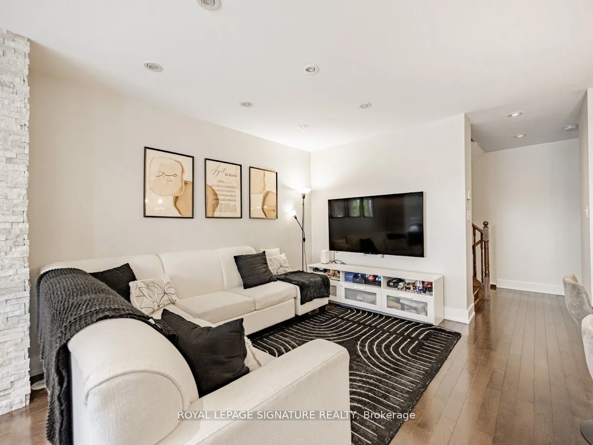 1211 Parkwest Place, #13