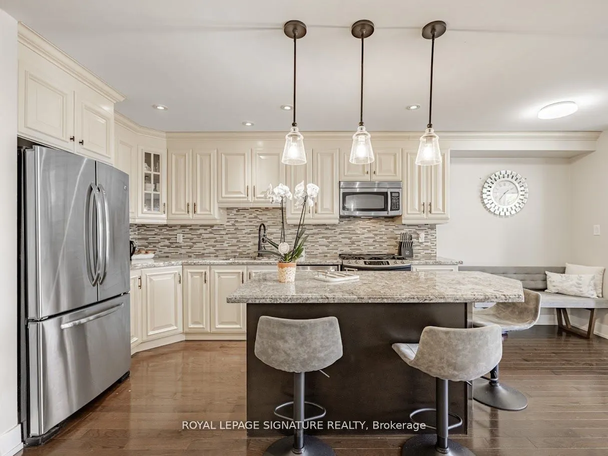 1211 Parkwest Place, #13