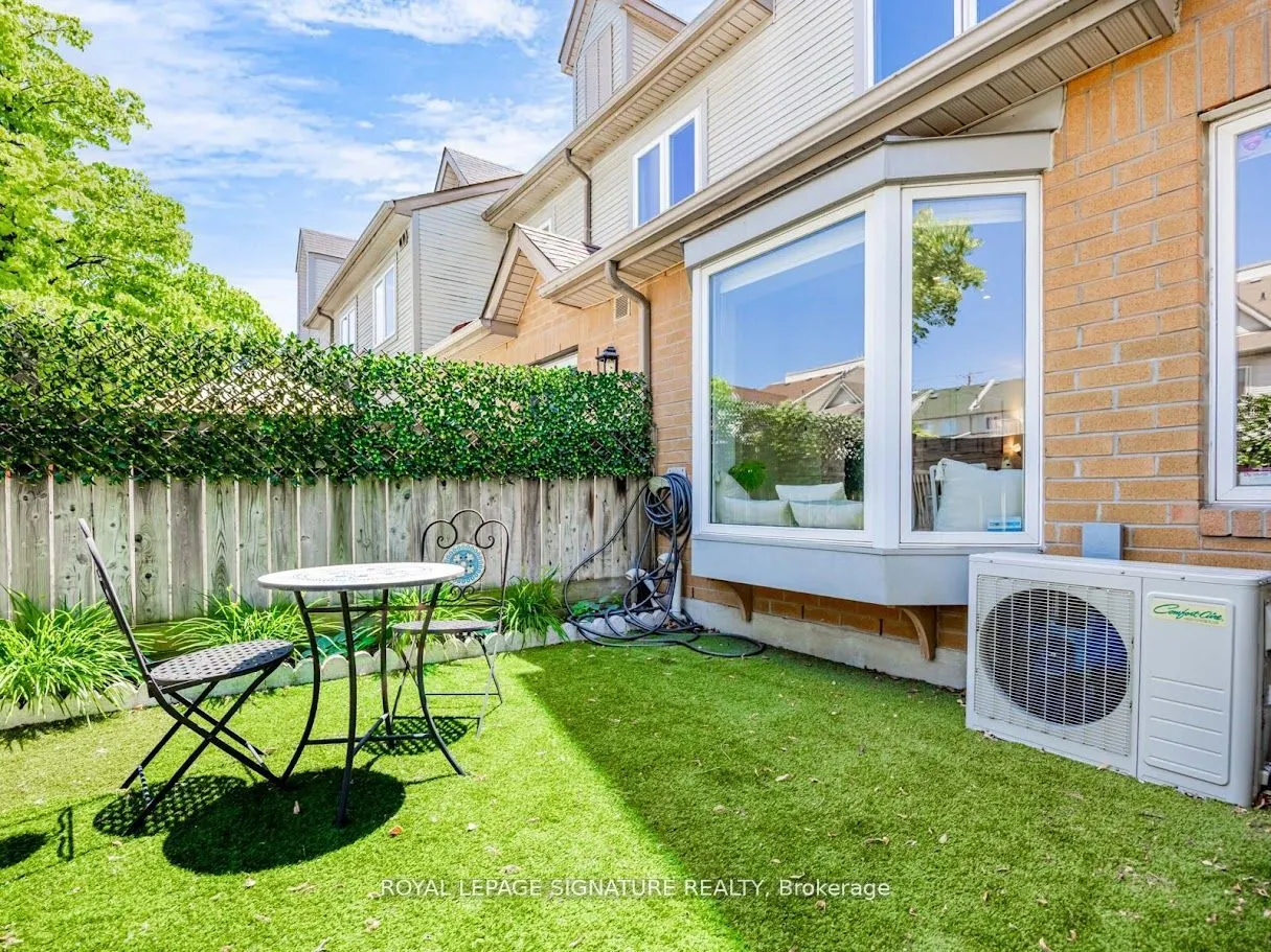 1211 Parkwest Place, #13