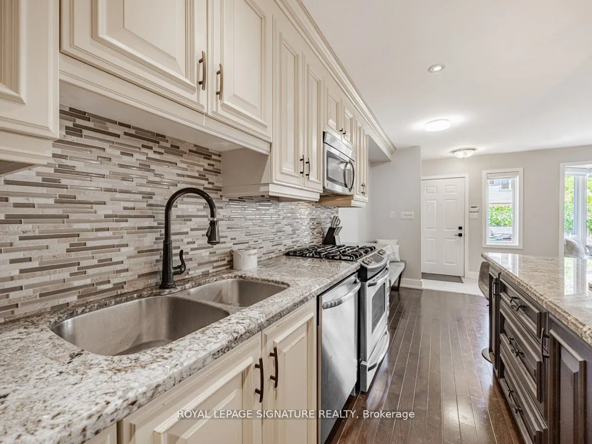 1211 Parkwest Place, #13