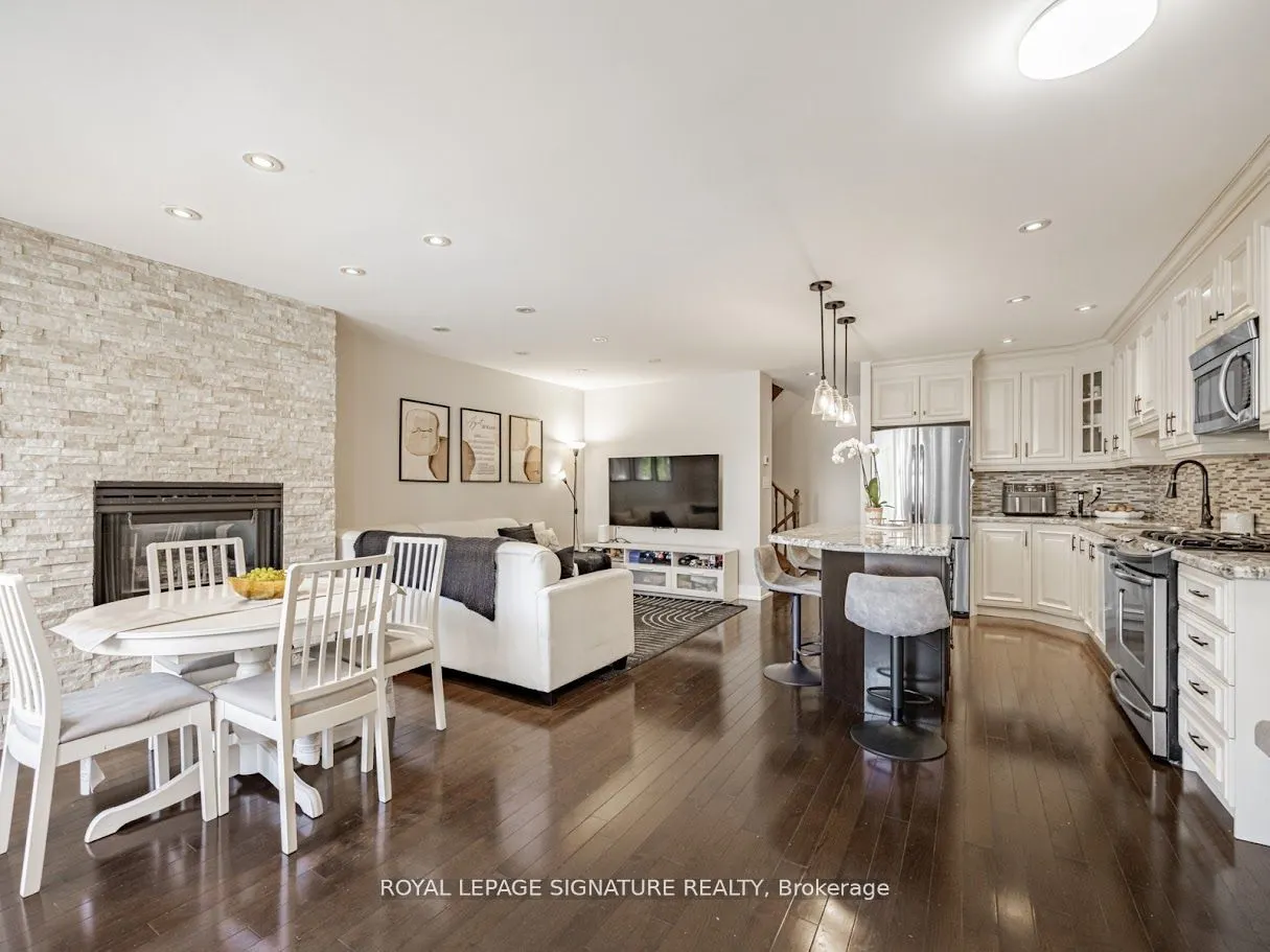 1211 Parkwest Place, #13