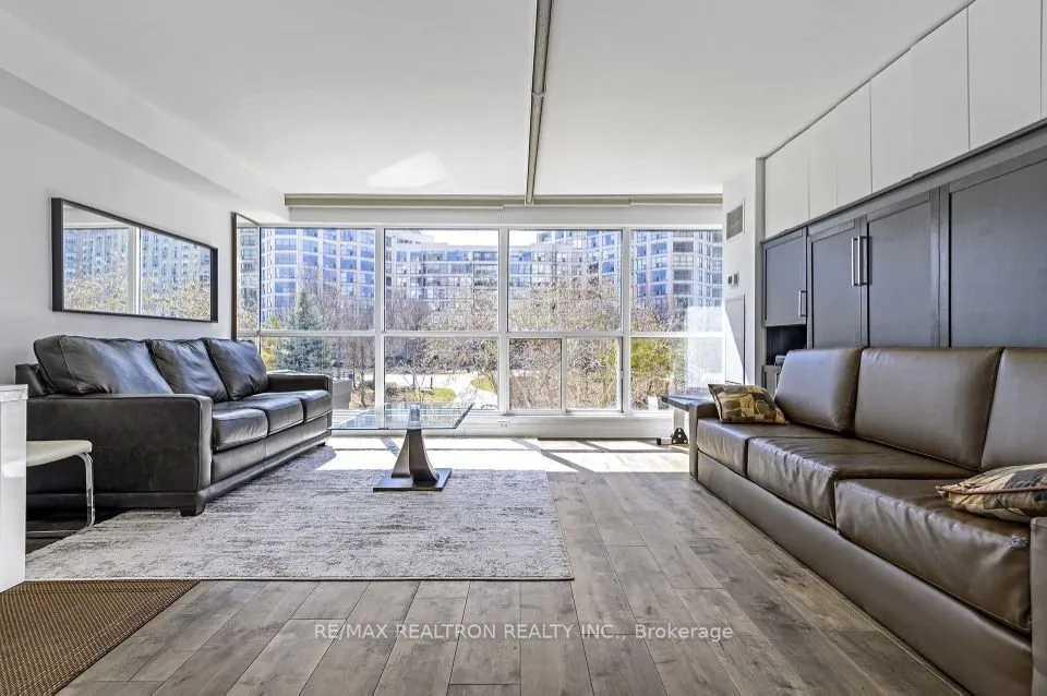 2261 Lake Shore Boulevard W, #220