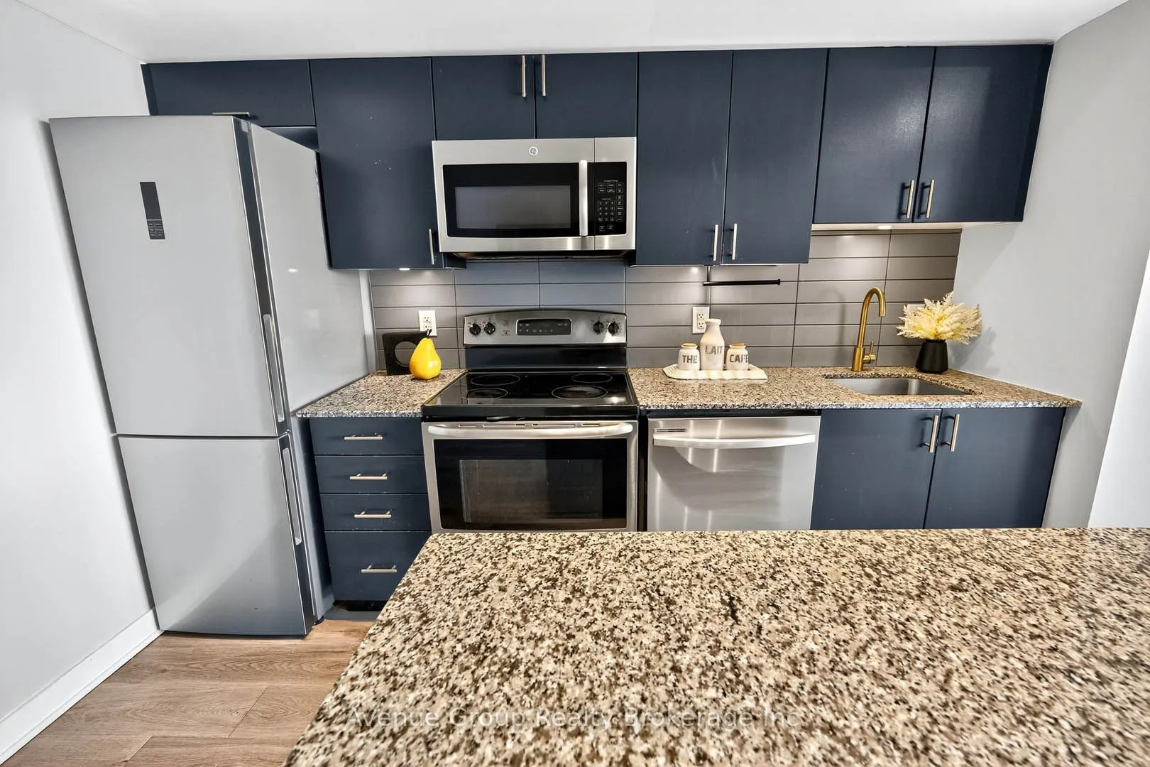 11 Superior Avenue, #610