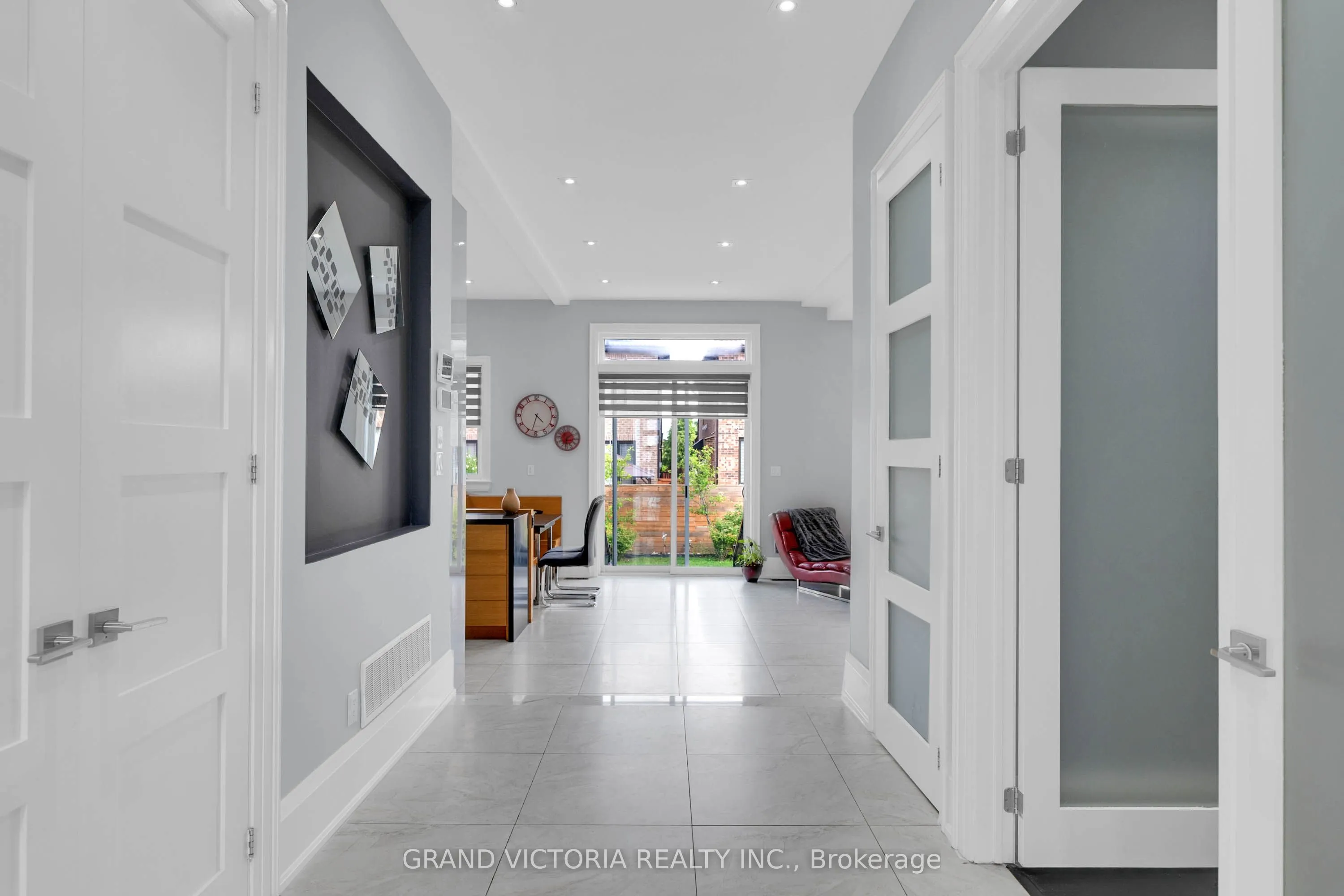 898 White Clover Way