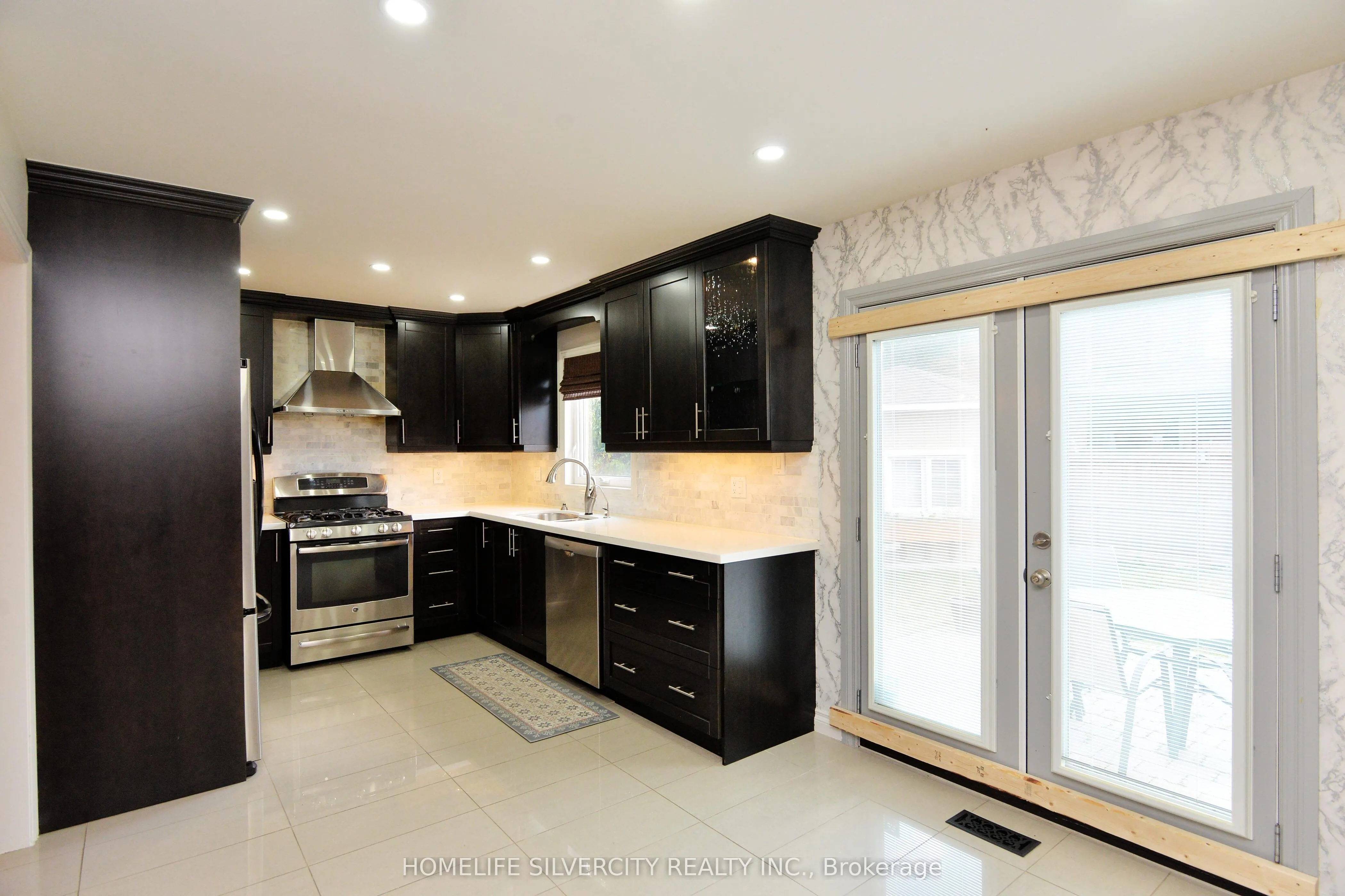 38 ESPOSITO Drive