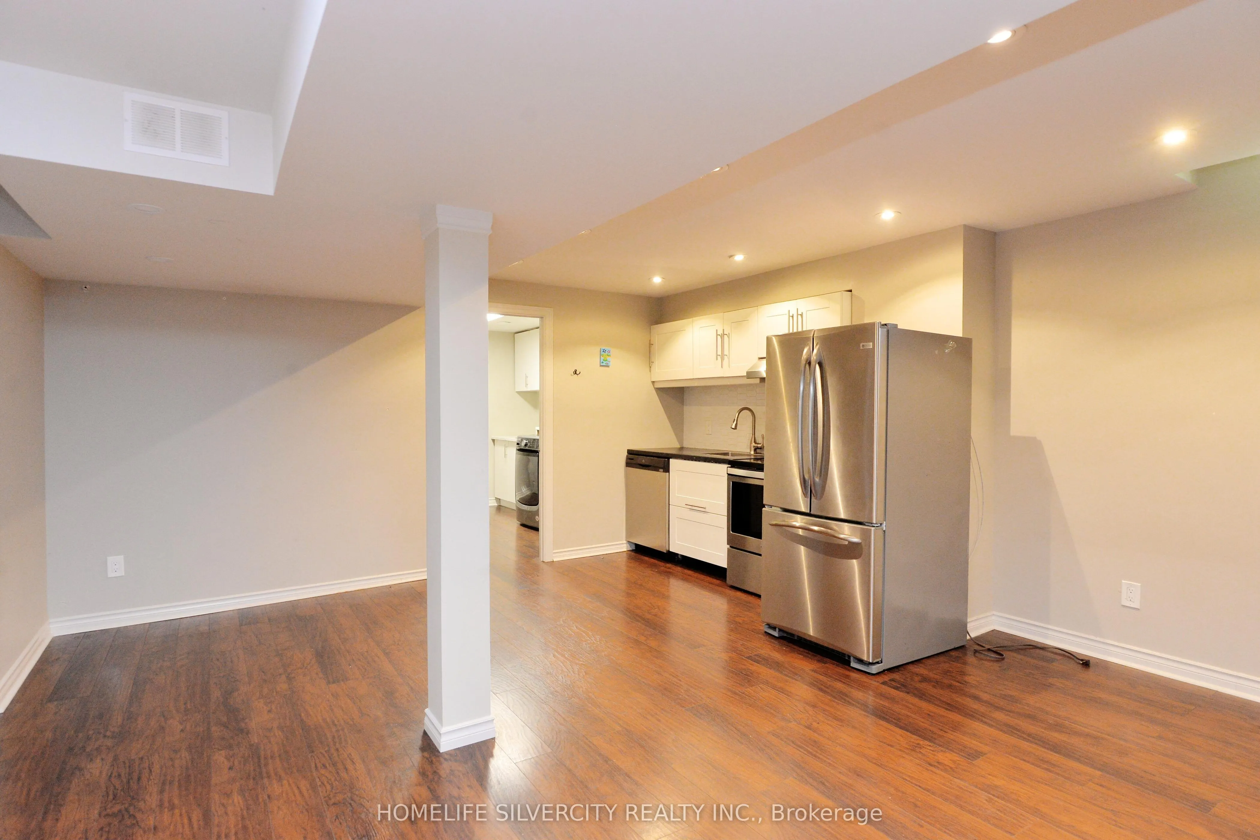 38 ESPOSITO Drive