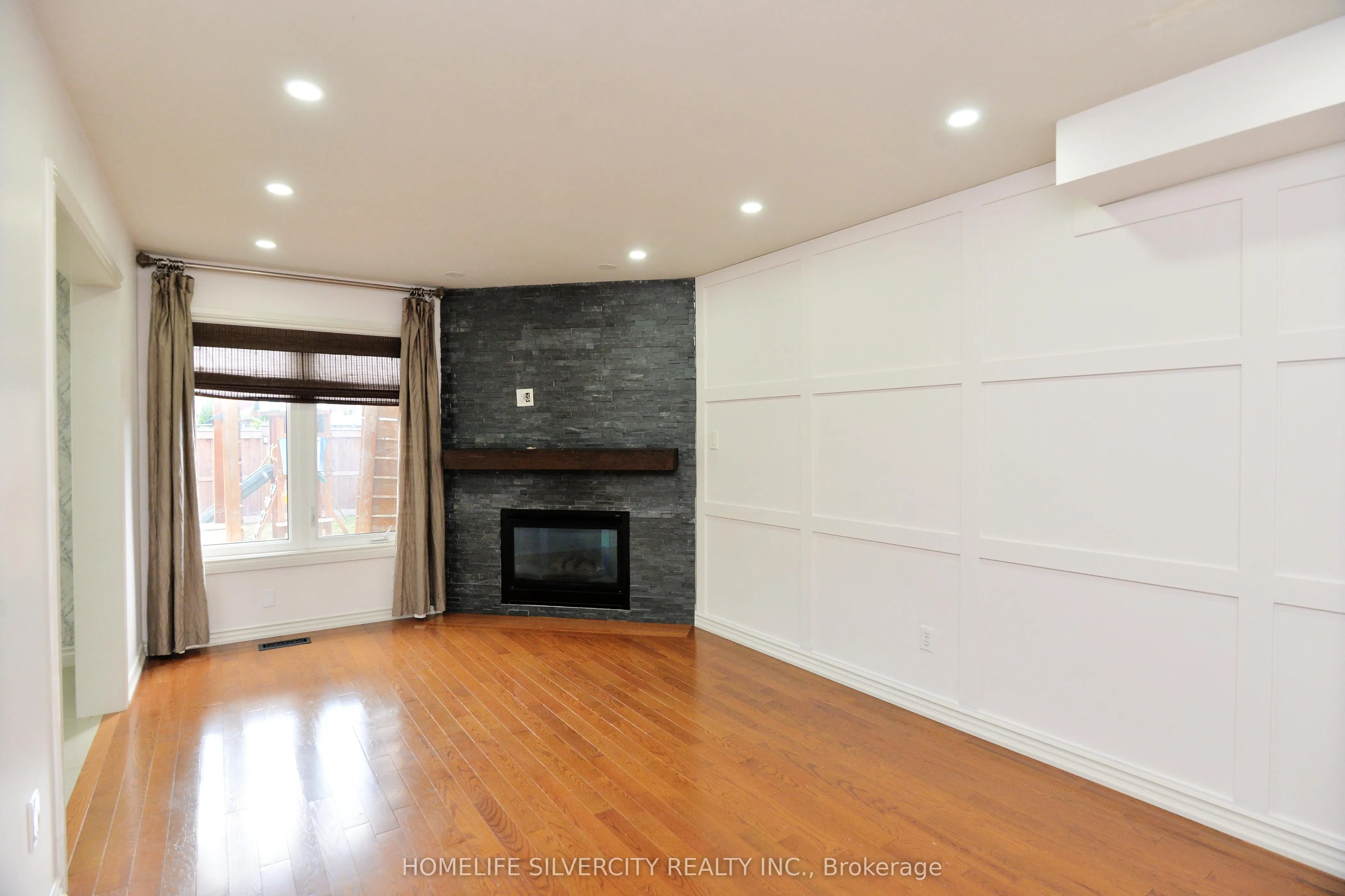 38 ESPOSITO Drive