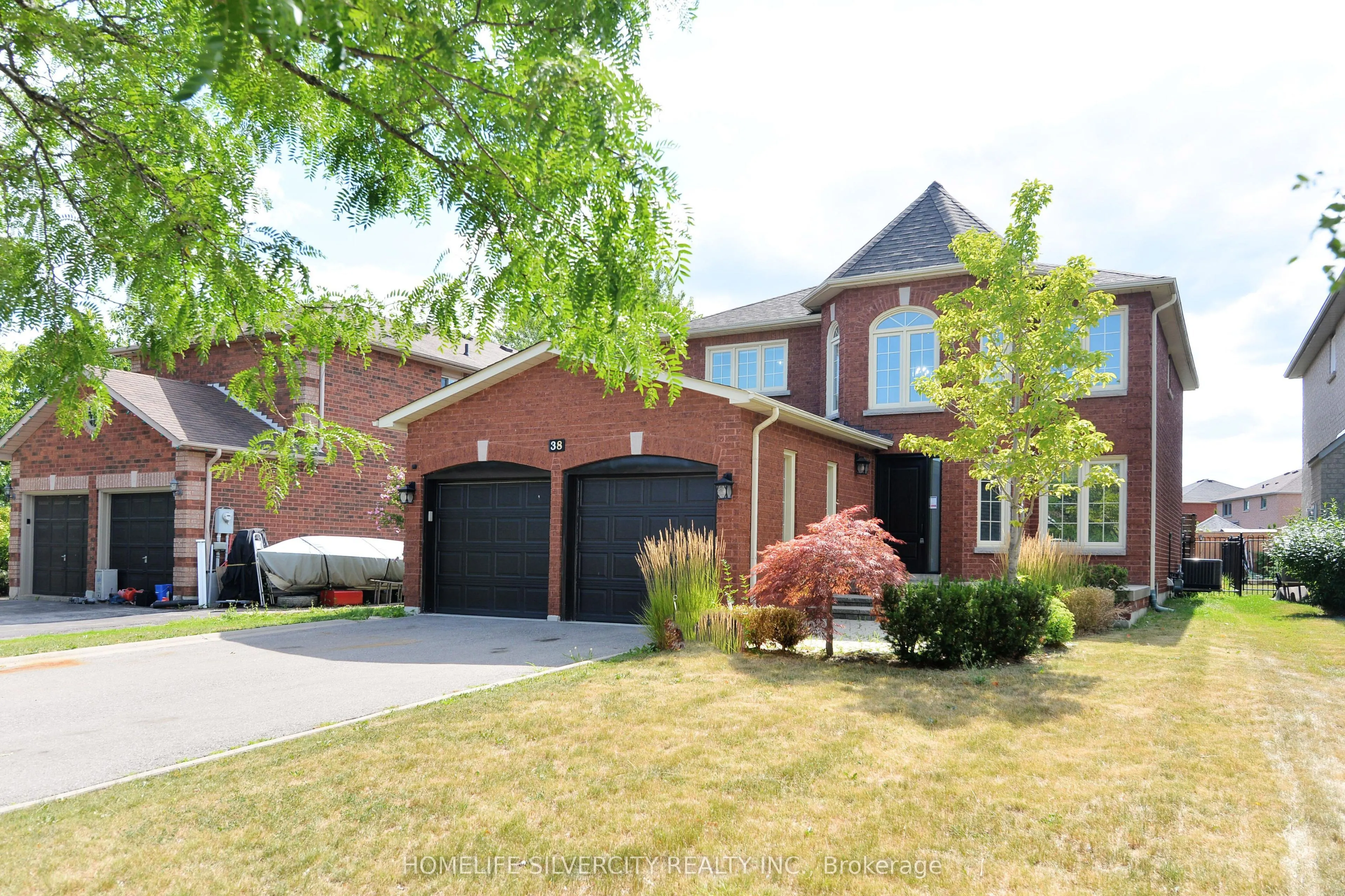 38 ESPOSITO Drive