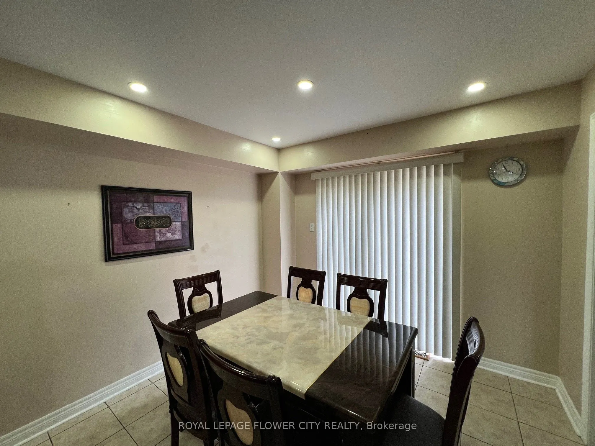 7279 Village Walk