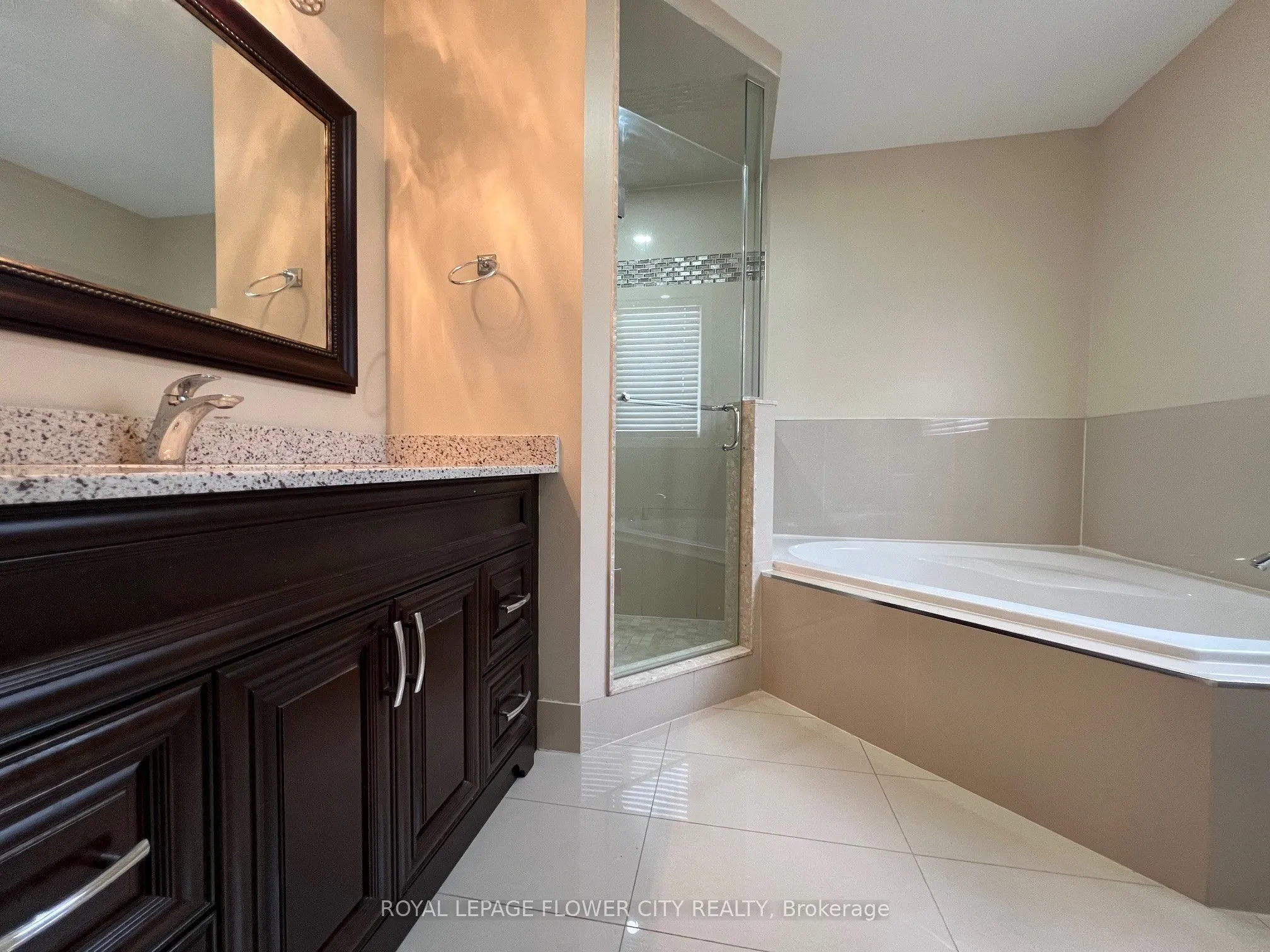 7279 Village Walk