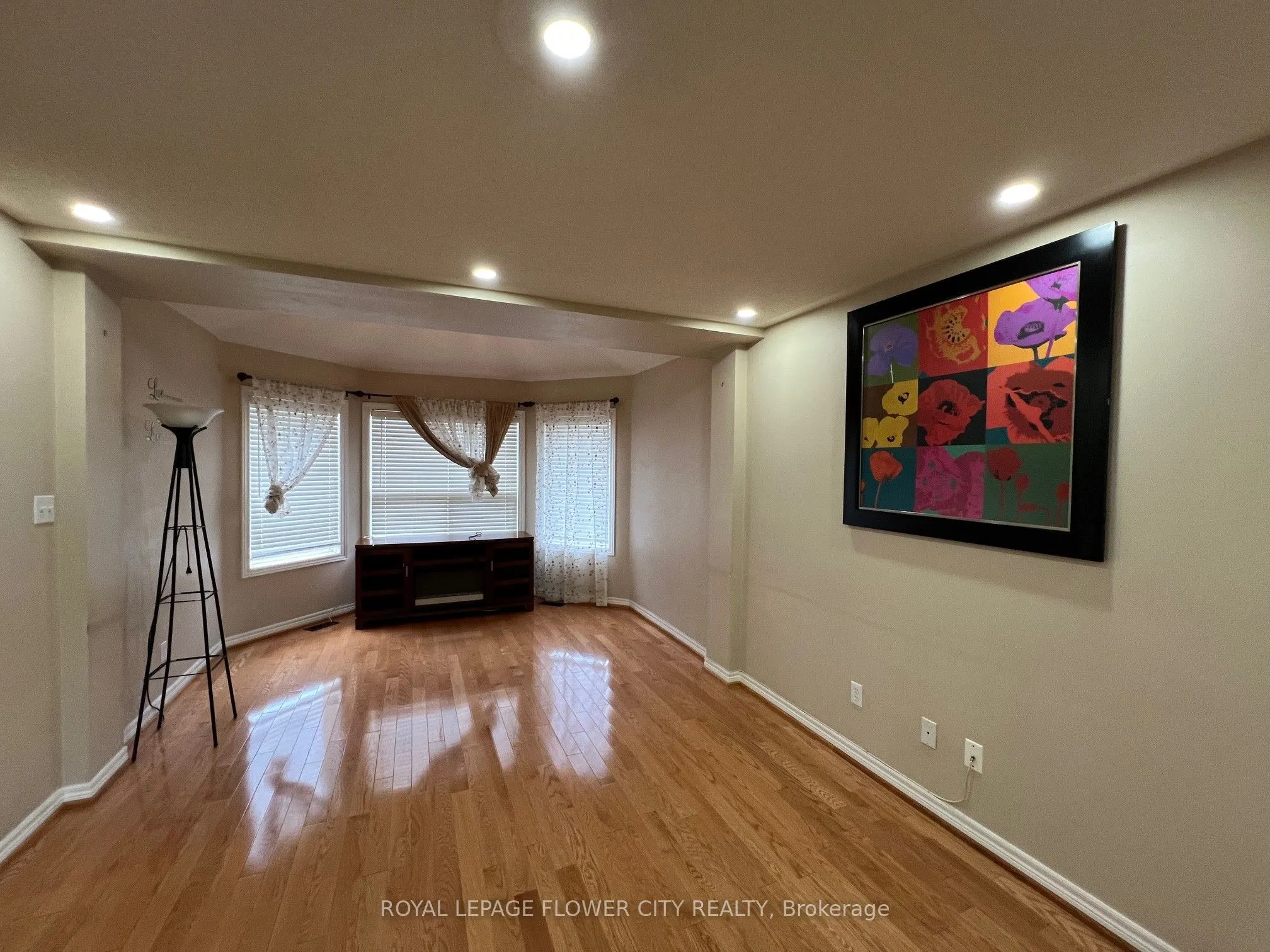 7279 Village Walk
