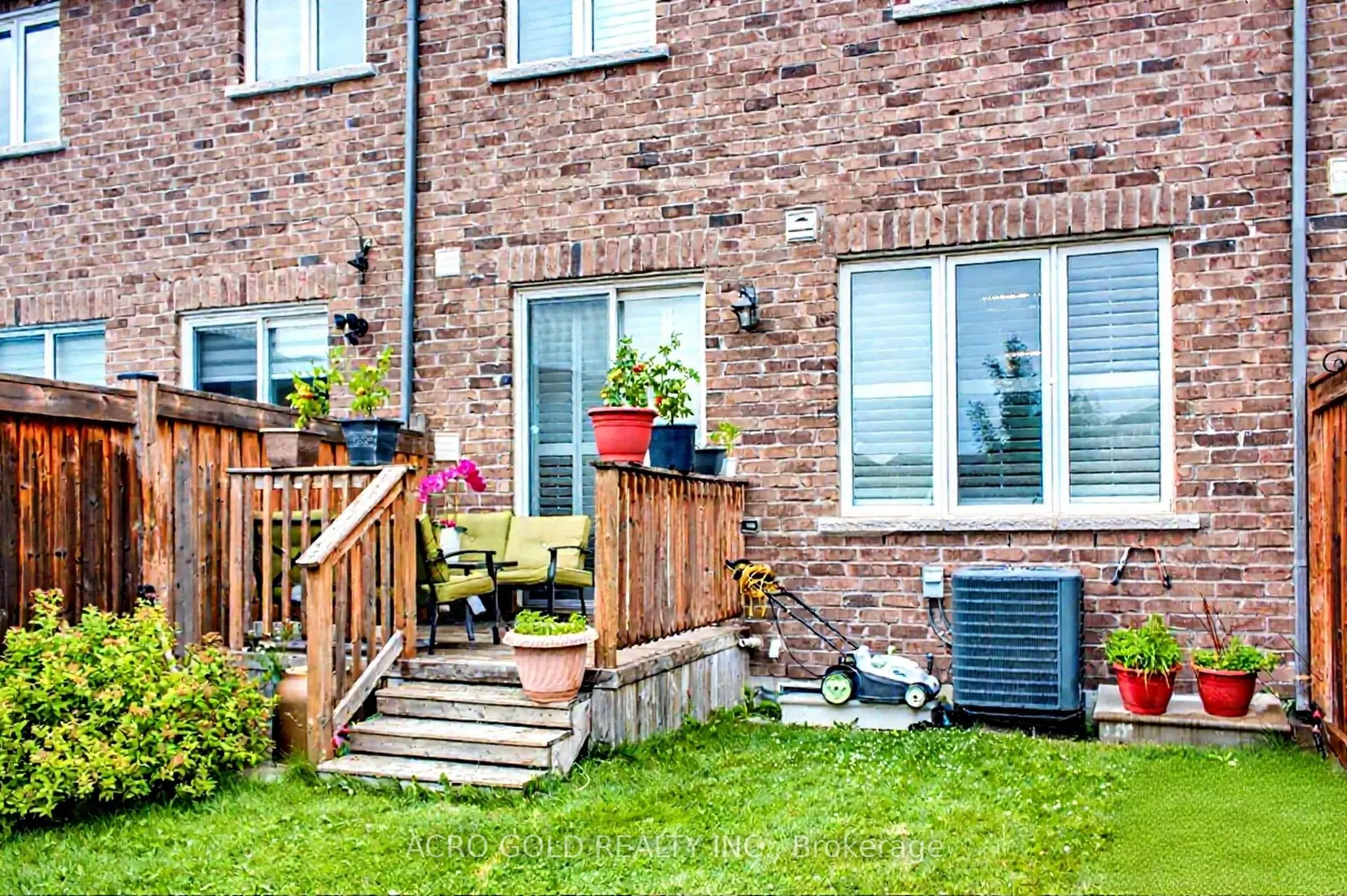 10 Abigail Crescent