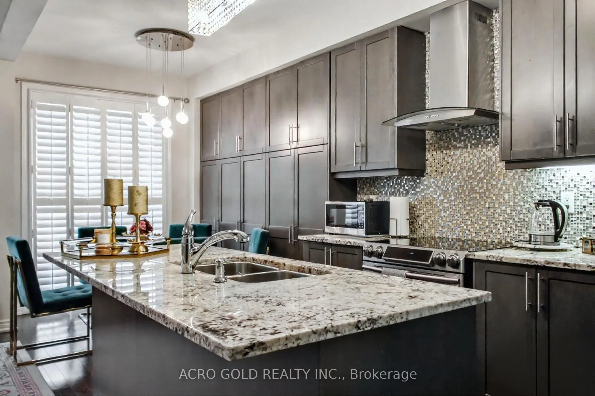 10 Abigail Crescent