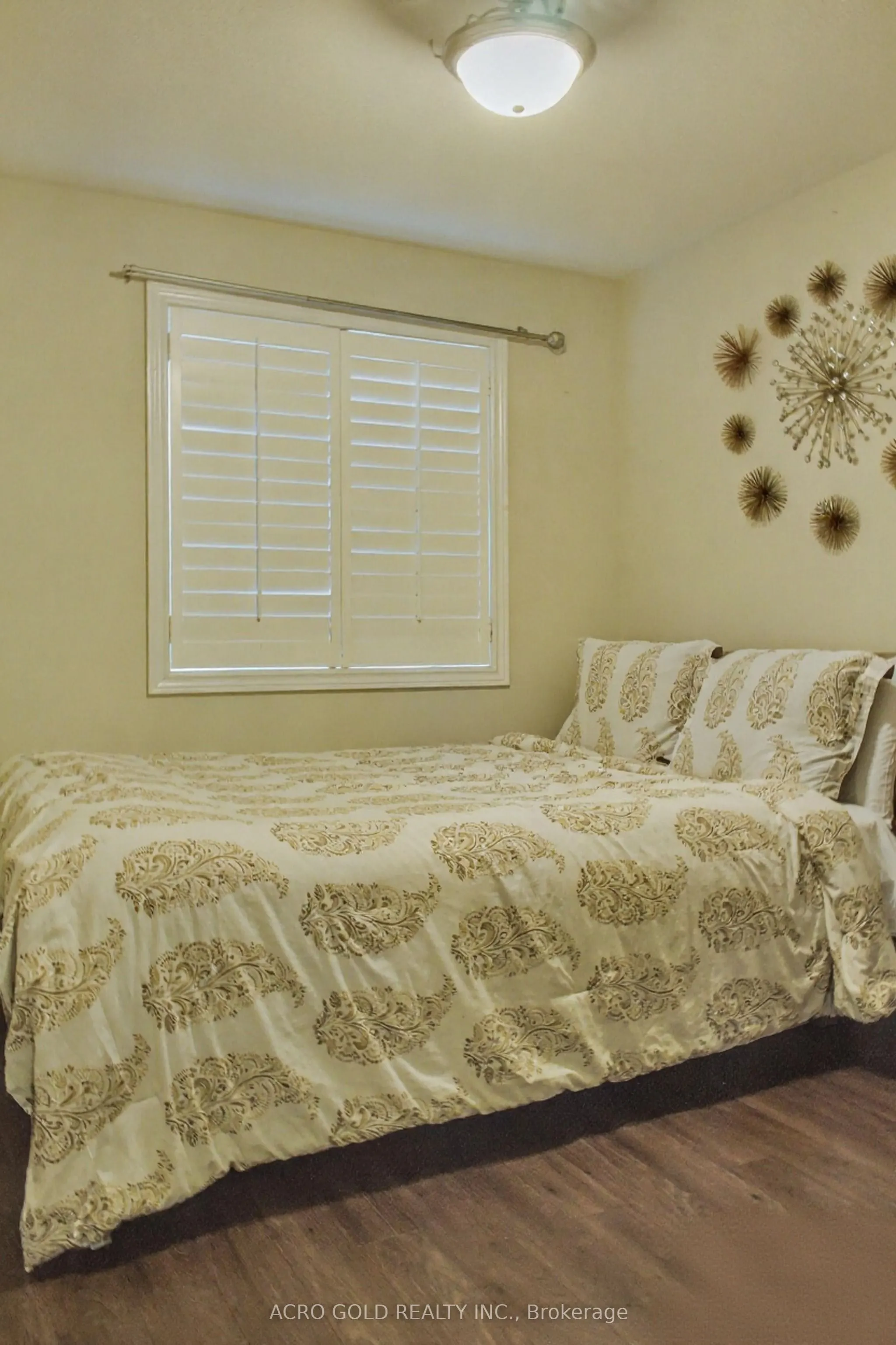 10 Abigail Crescent