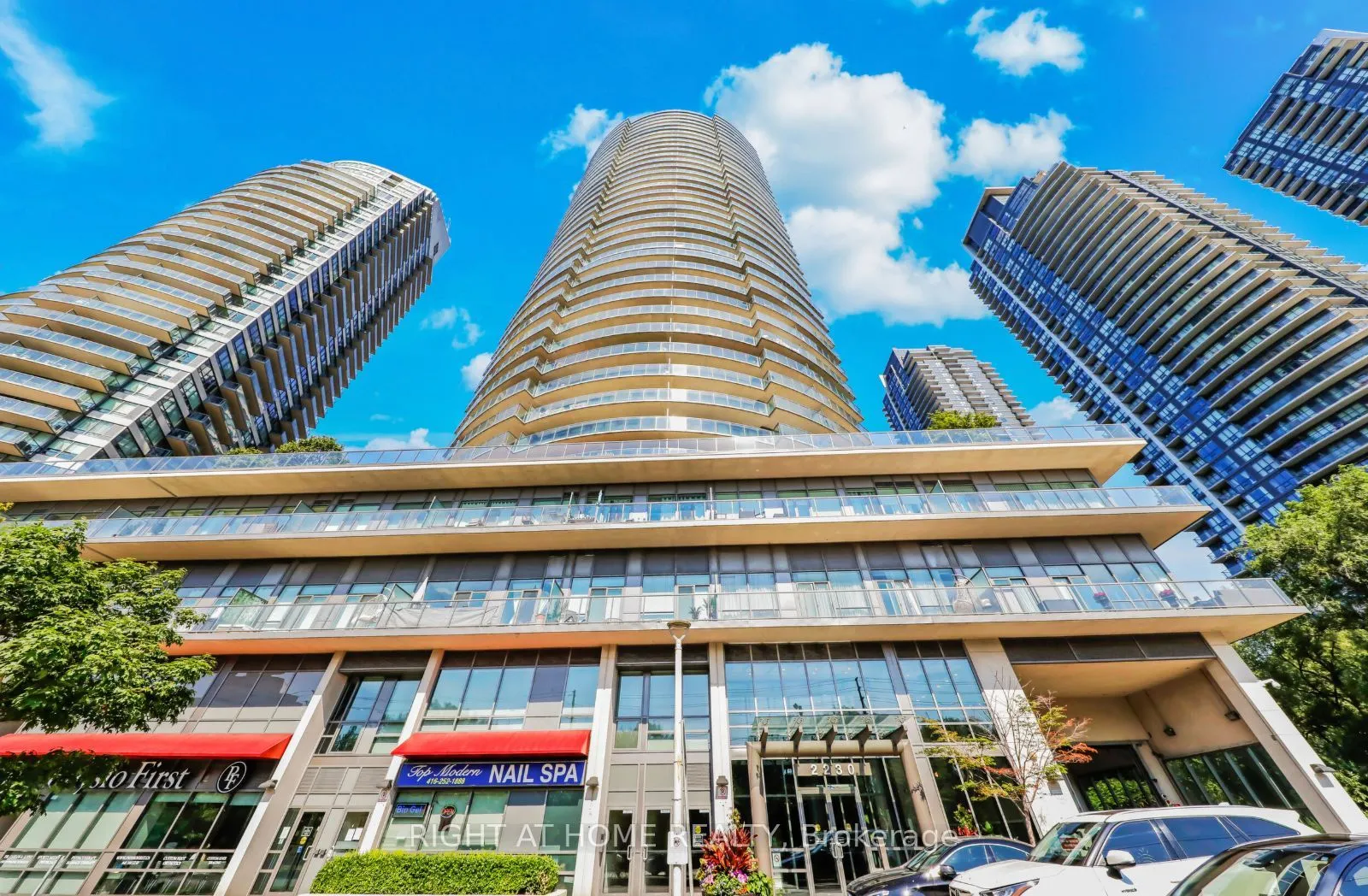 2230 Lakeshore Boulevard W, #2701