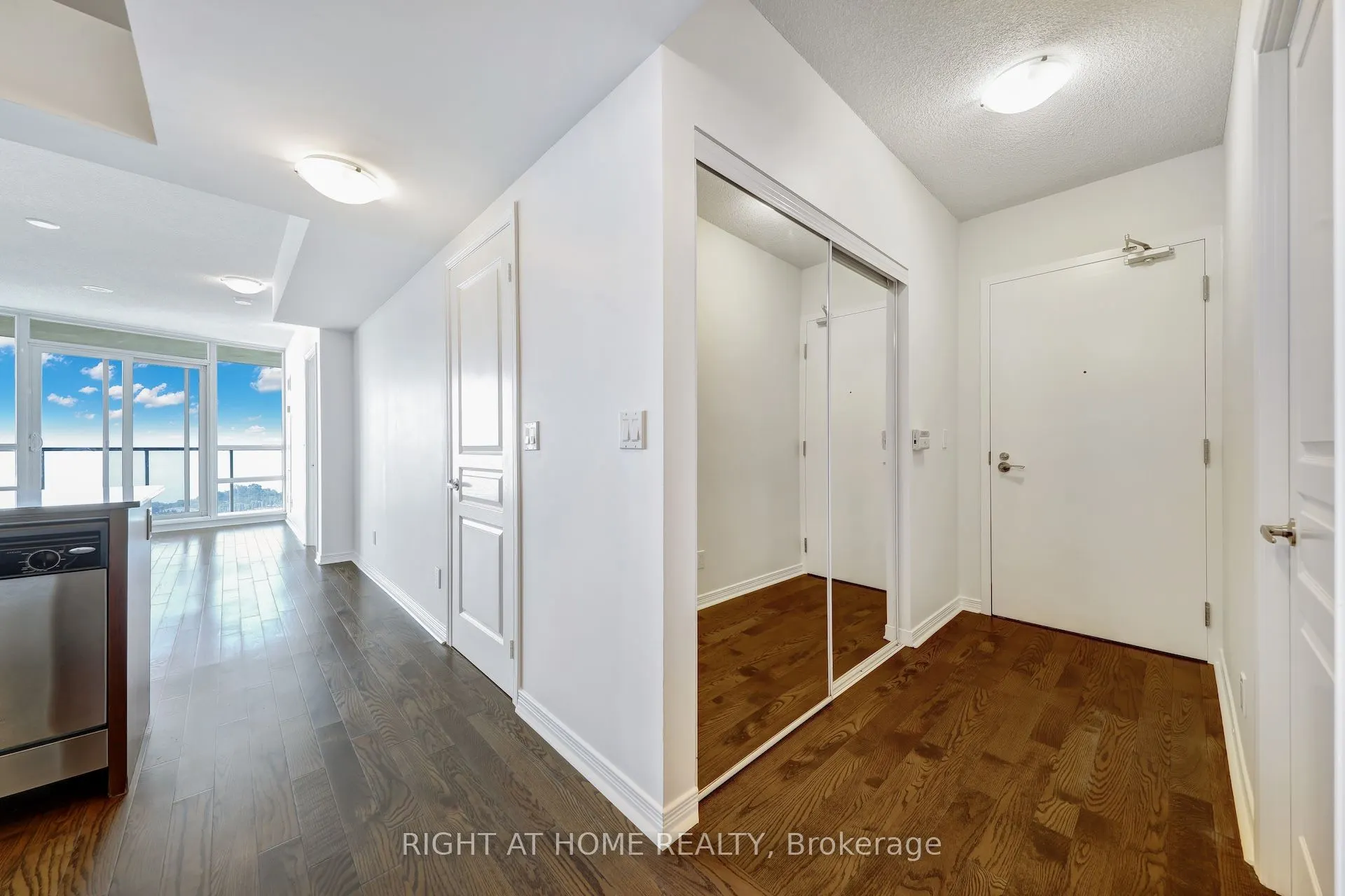 2230 Lakeshore Boulevard W, #2701