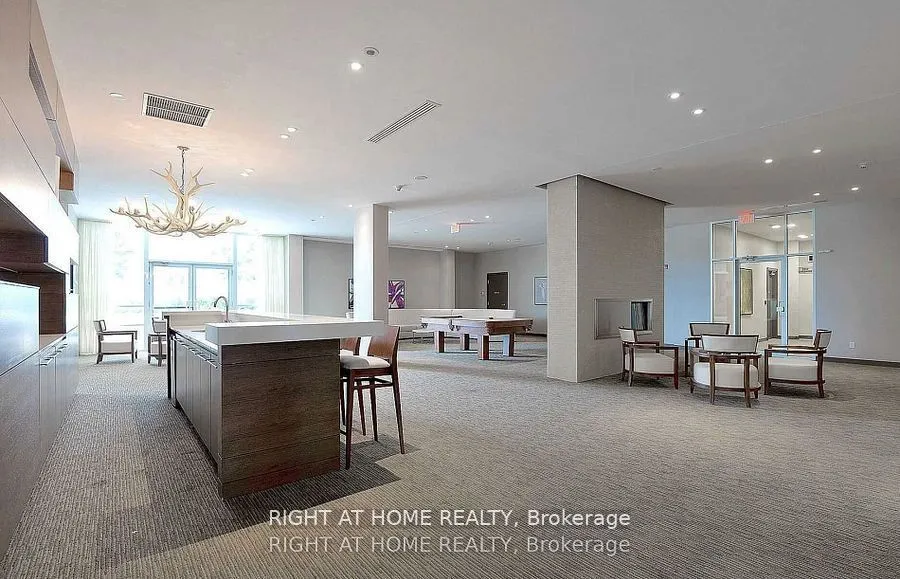 2230 Lakeshore Boulevard W, #2701