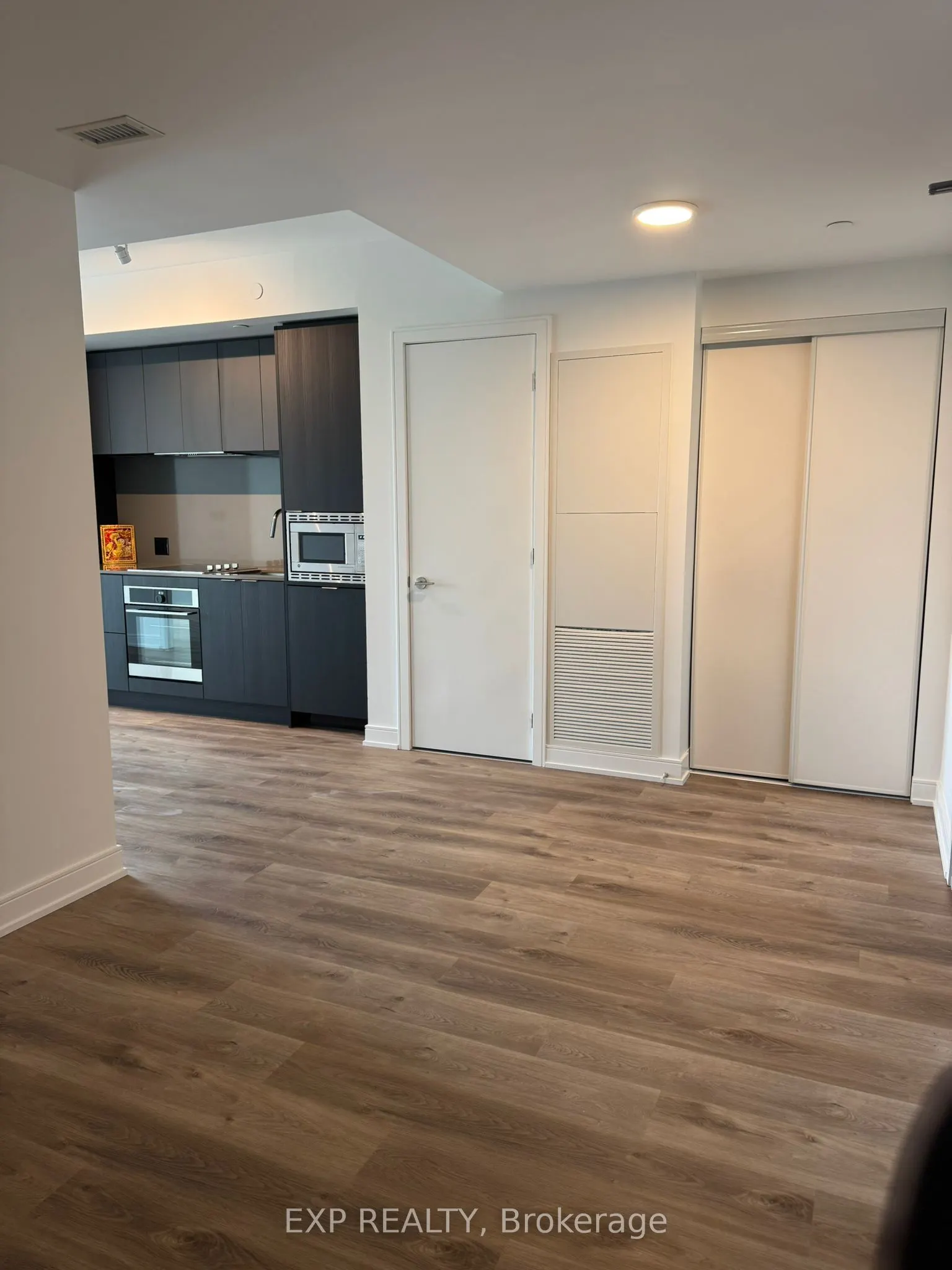 3009 Novar Road, #408