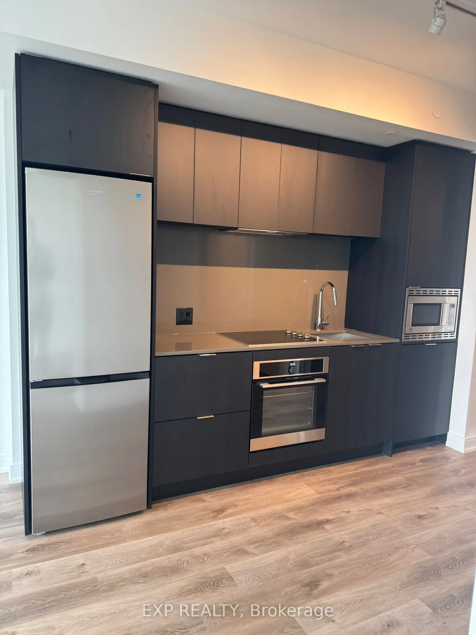 3009 Novar Road, #408