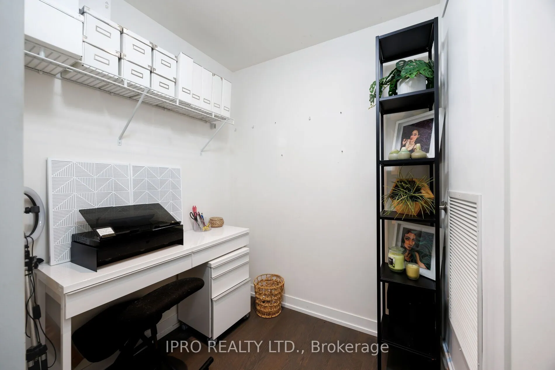 51 Lady Bank Road, #203