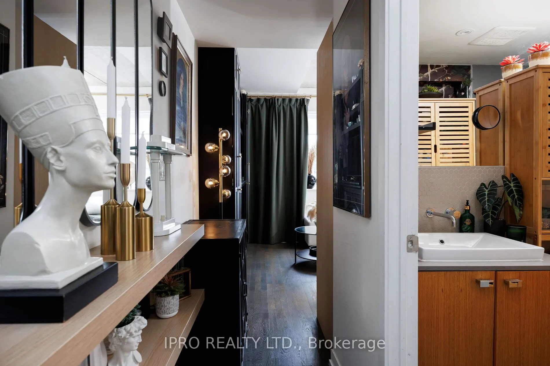 51 Lady Bank Road, #203