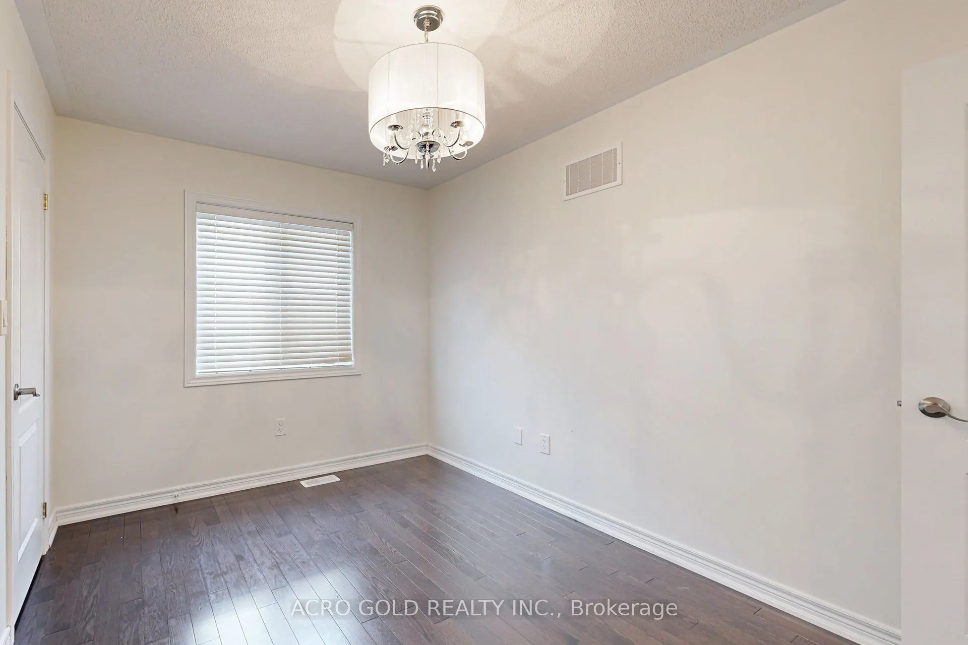 4681 Ray Lane