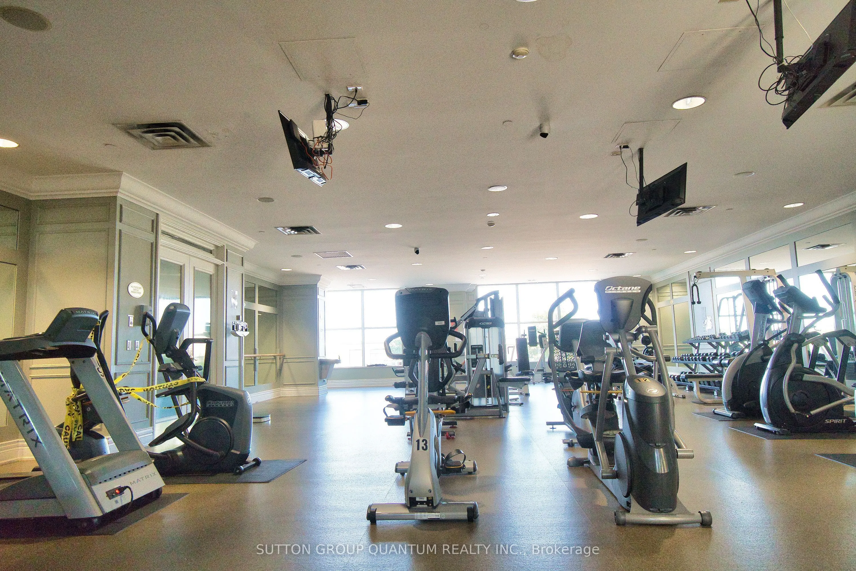 25 Kingsbridge Garden Circle, #716