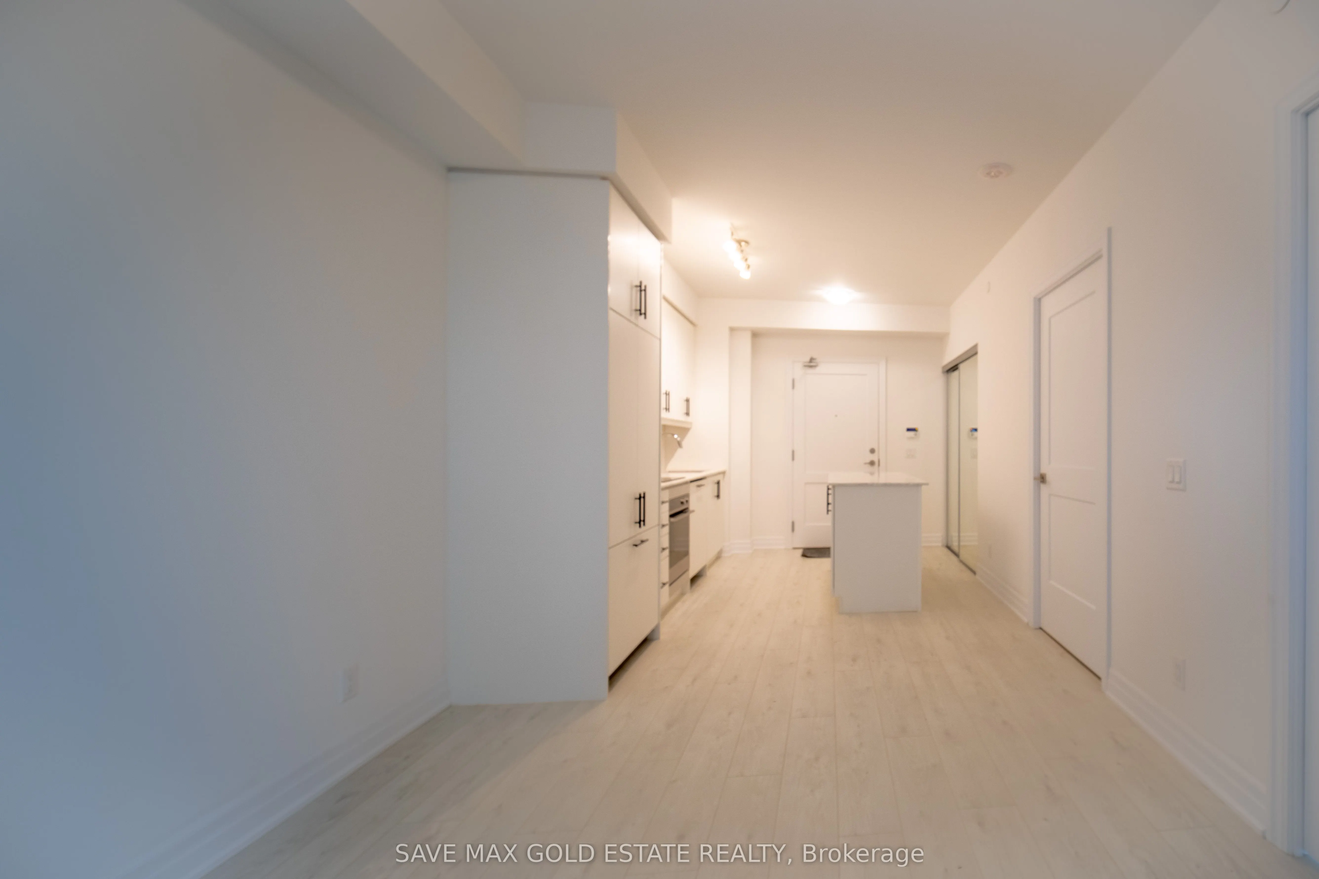 30 Elm Drive W, #809