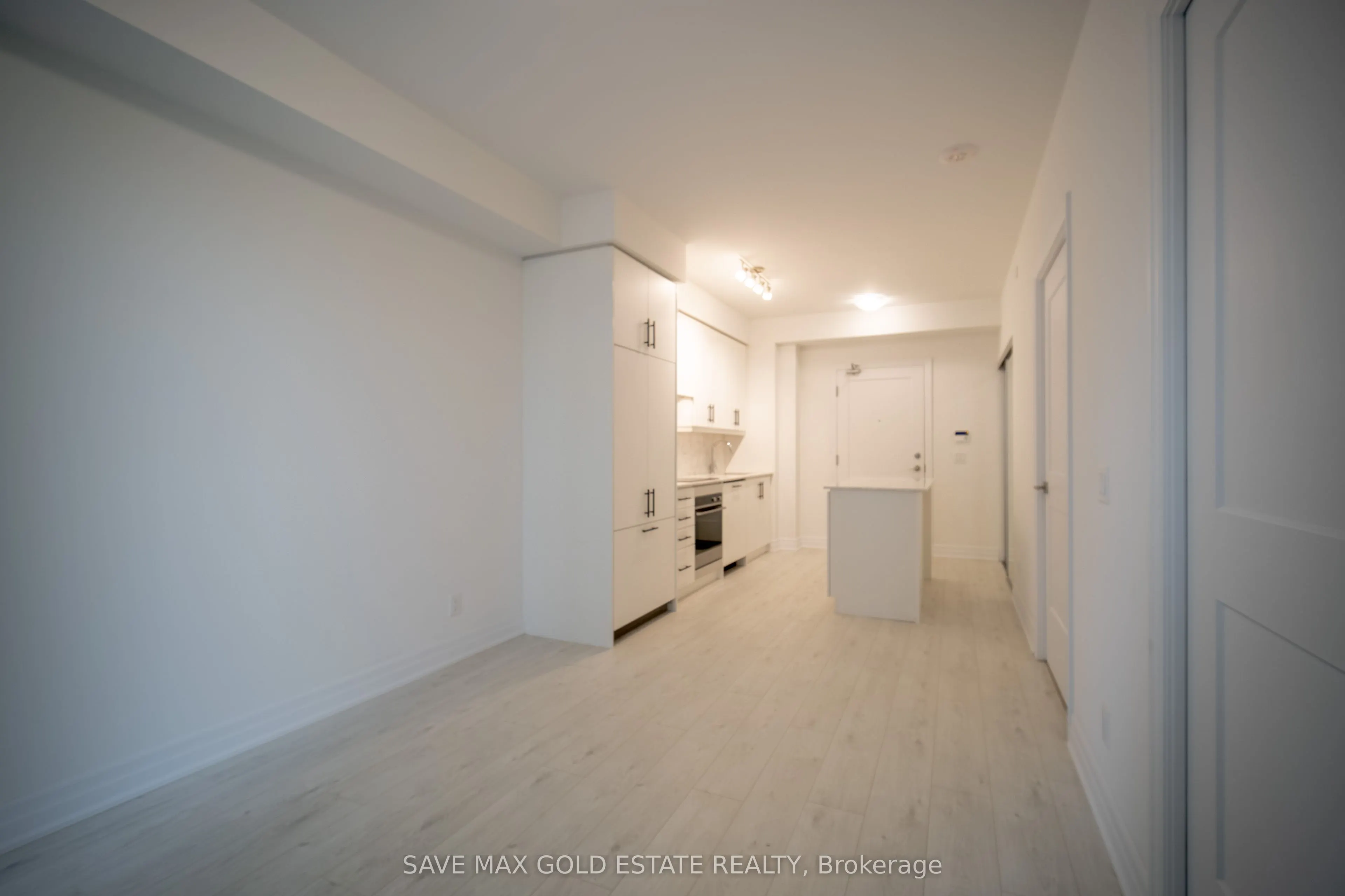 30 Elm Drive W, #809