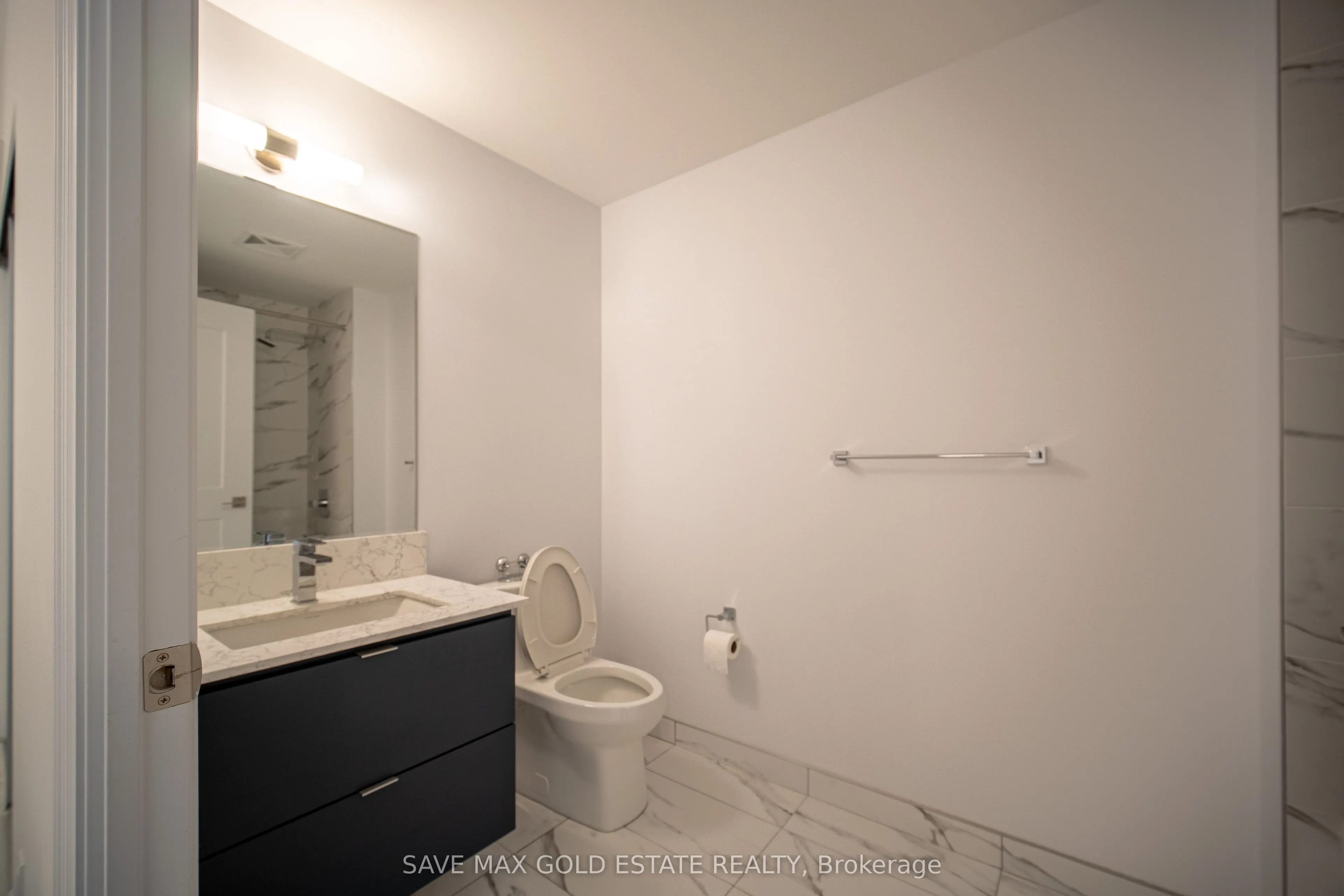 30 Elm Drive W, #809