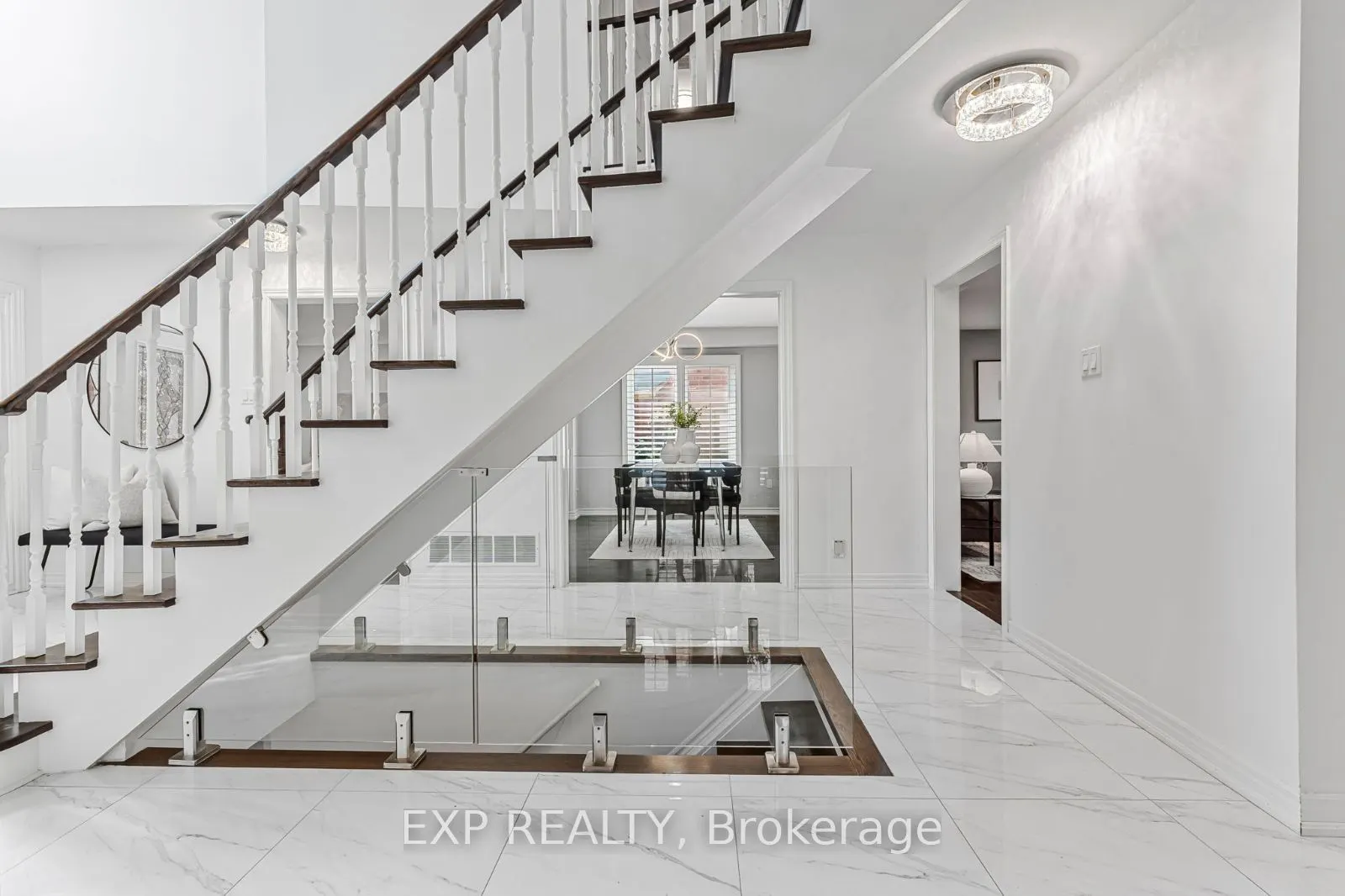 2816 Rosewood Lane