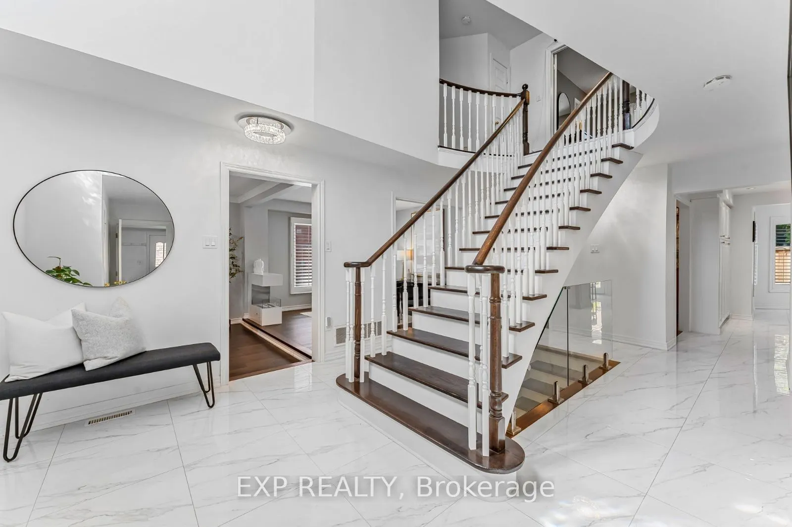 2816 Rosewood Lane