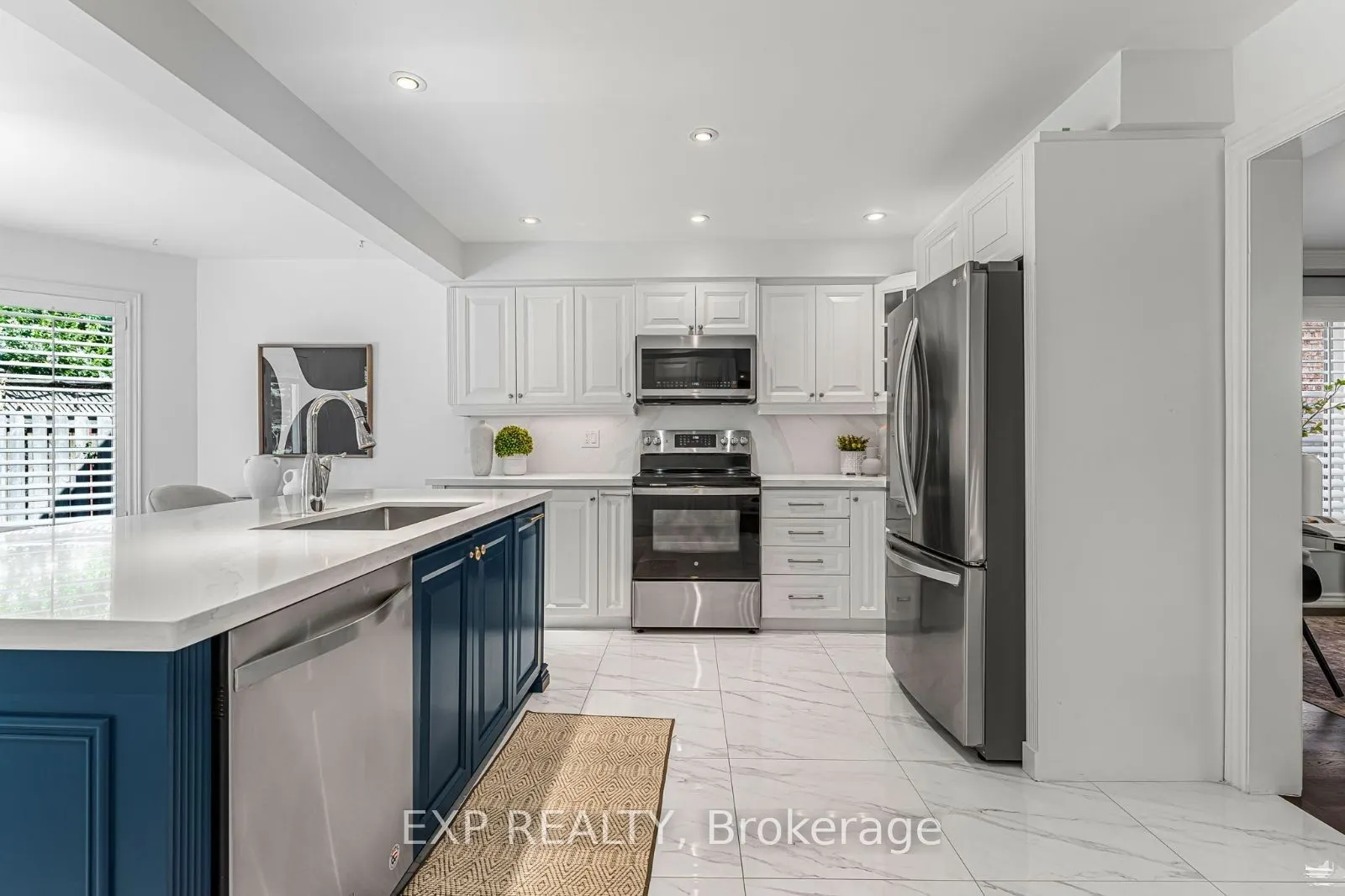 2816 Rosewood Lane