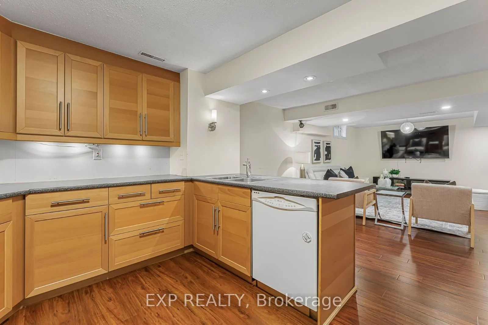 2816 Rosewood Lane