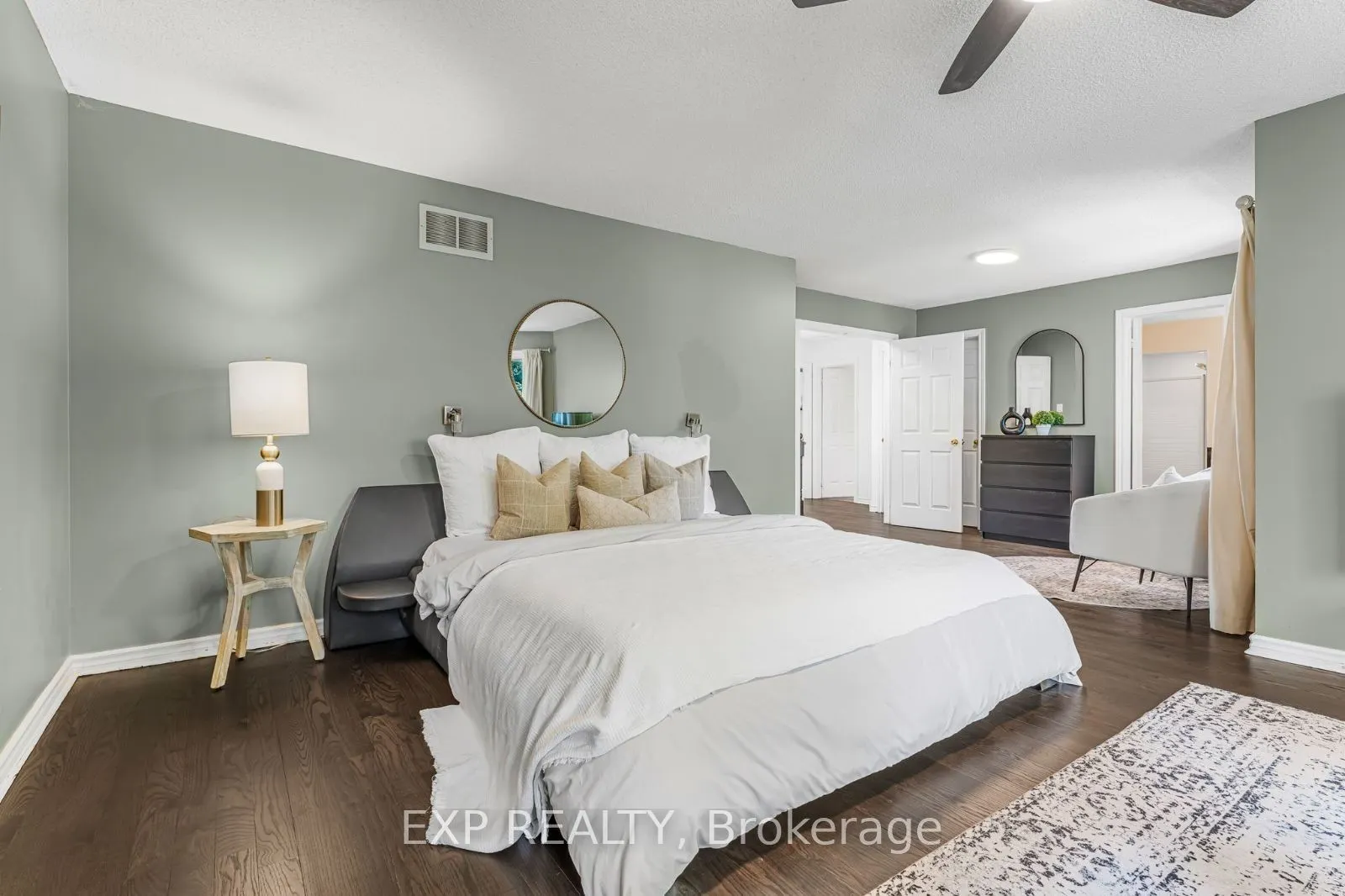 2816 Rosewood Lane
