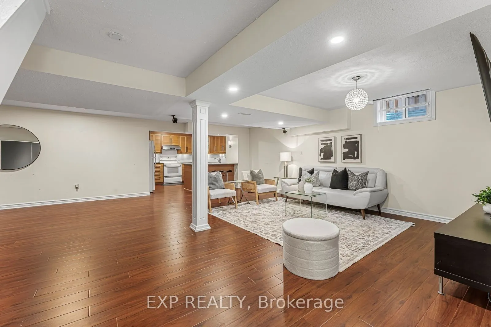2816 Rosewood Lane
