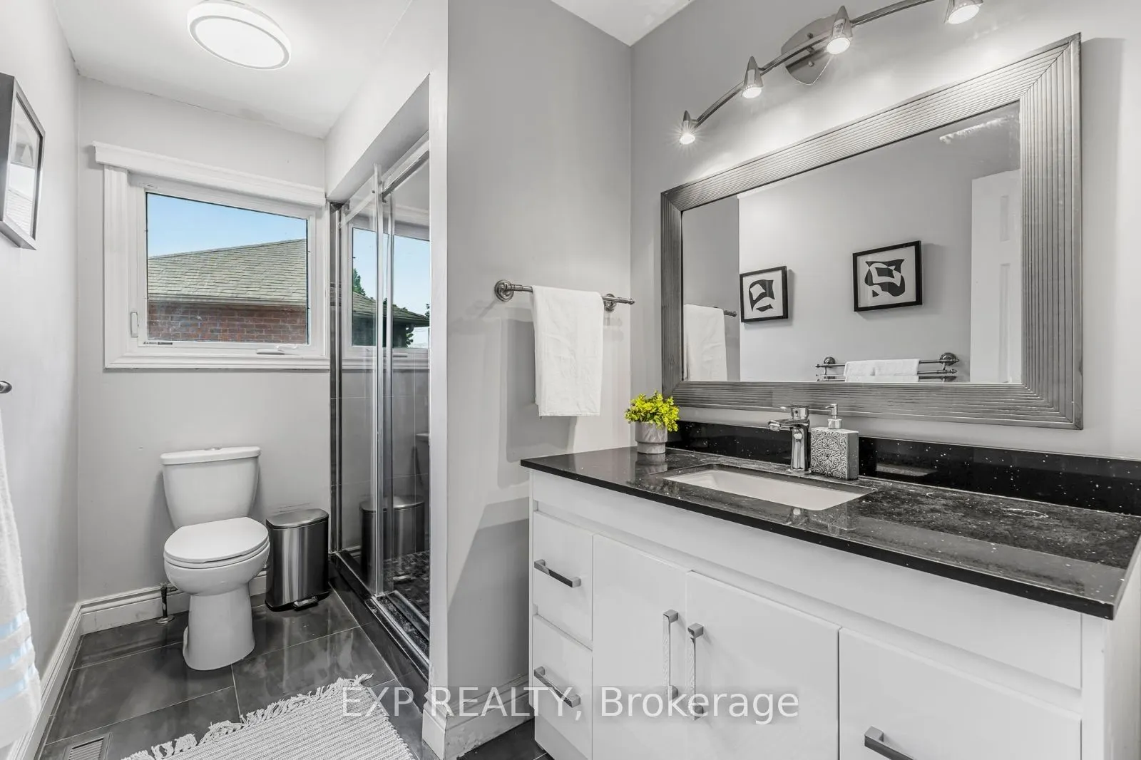 2816 Rosewood Lane