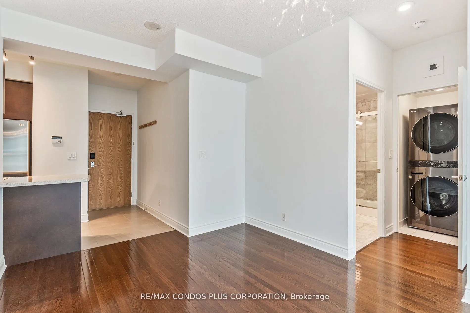 1910 Lake Shore Boulevard W, #LPH01