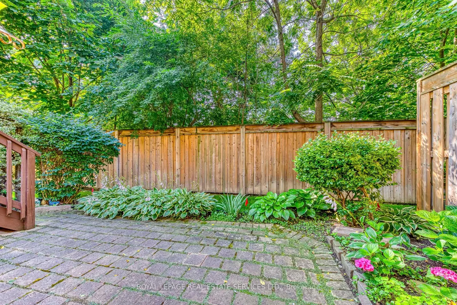 1905 Broad Hollow Gate, #49