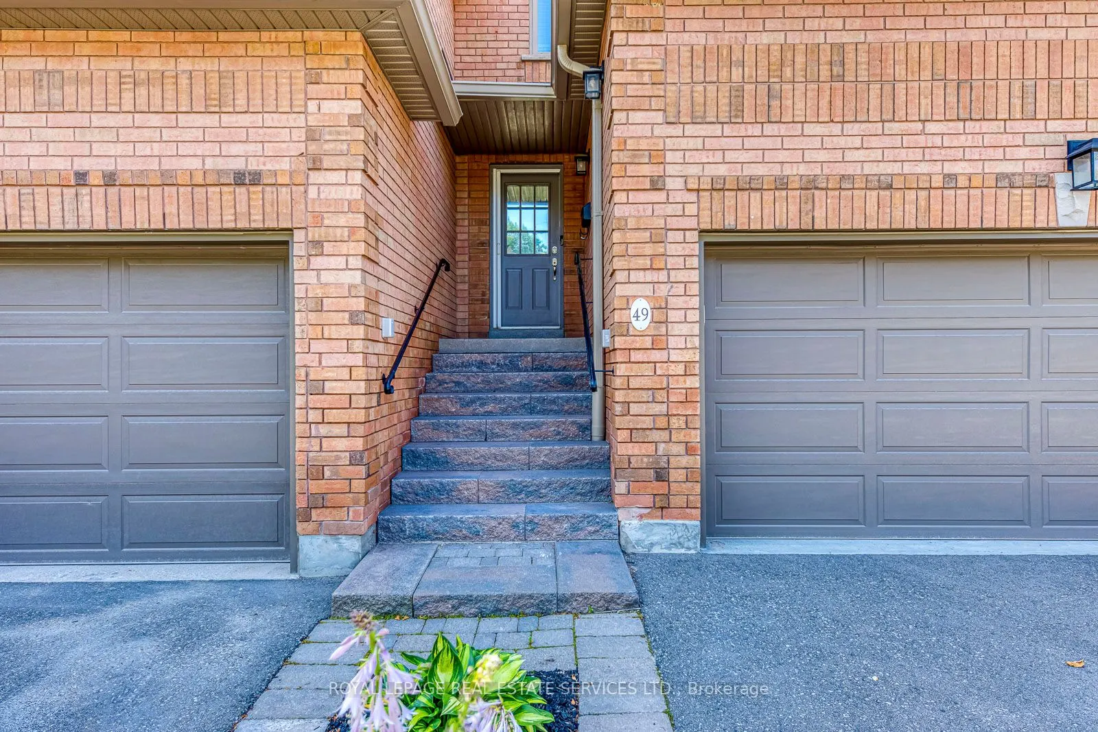 1905 Broad Hollow Gate, #49