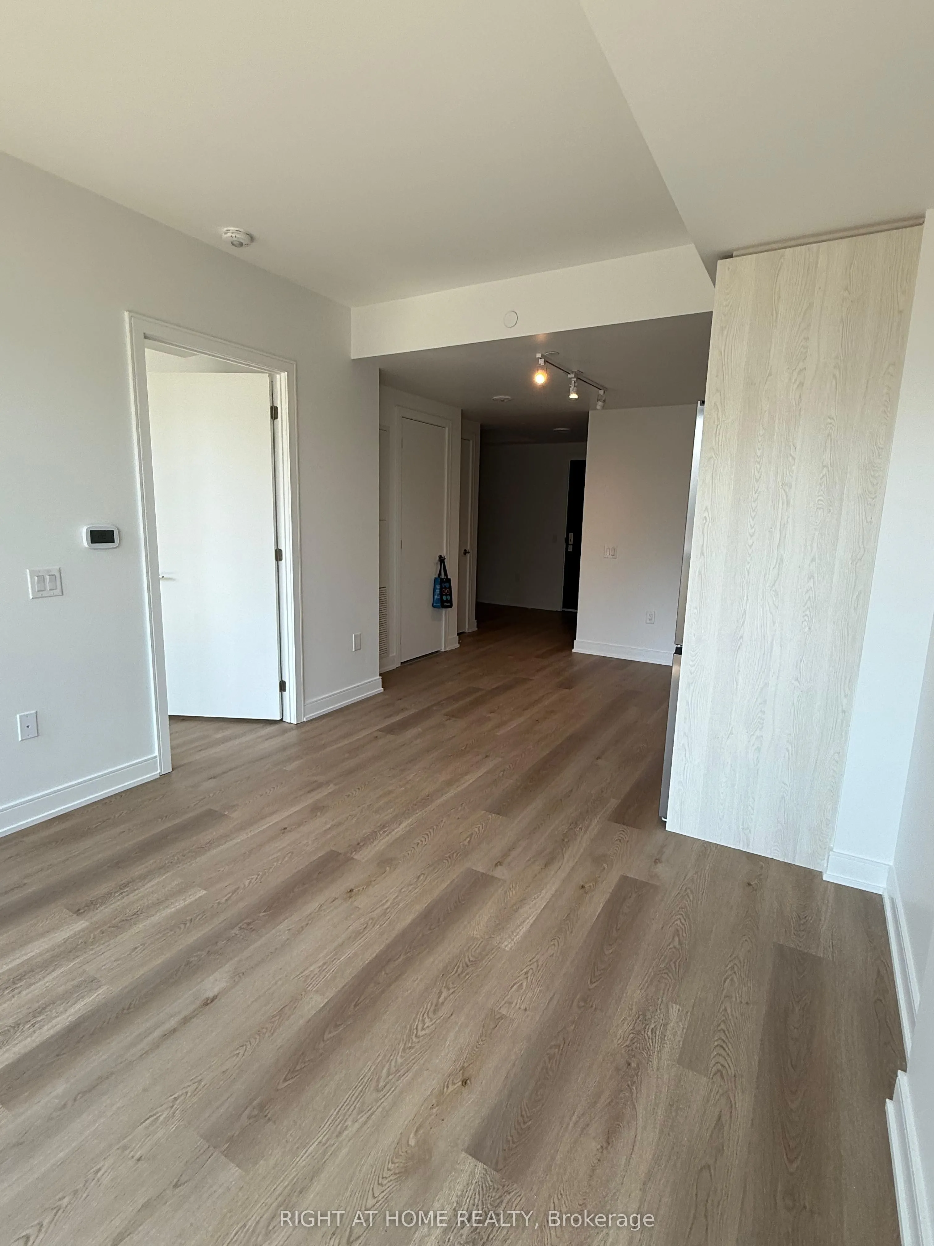 3009 Novar Road, #215