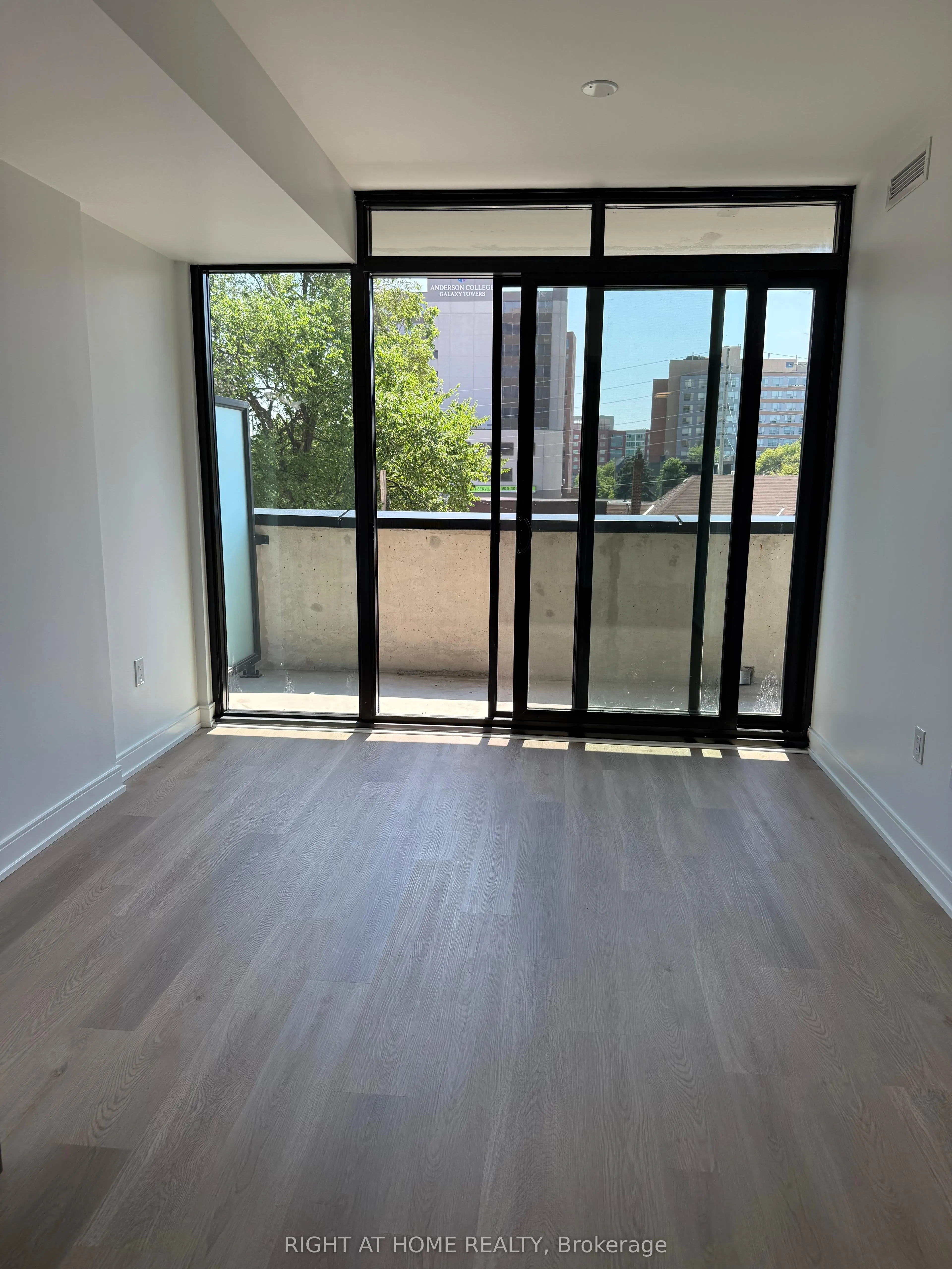 3009 Novar Road, #215