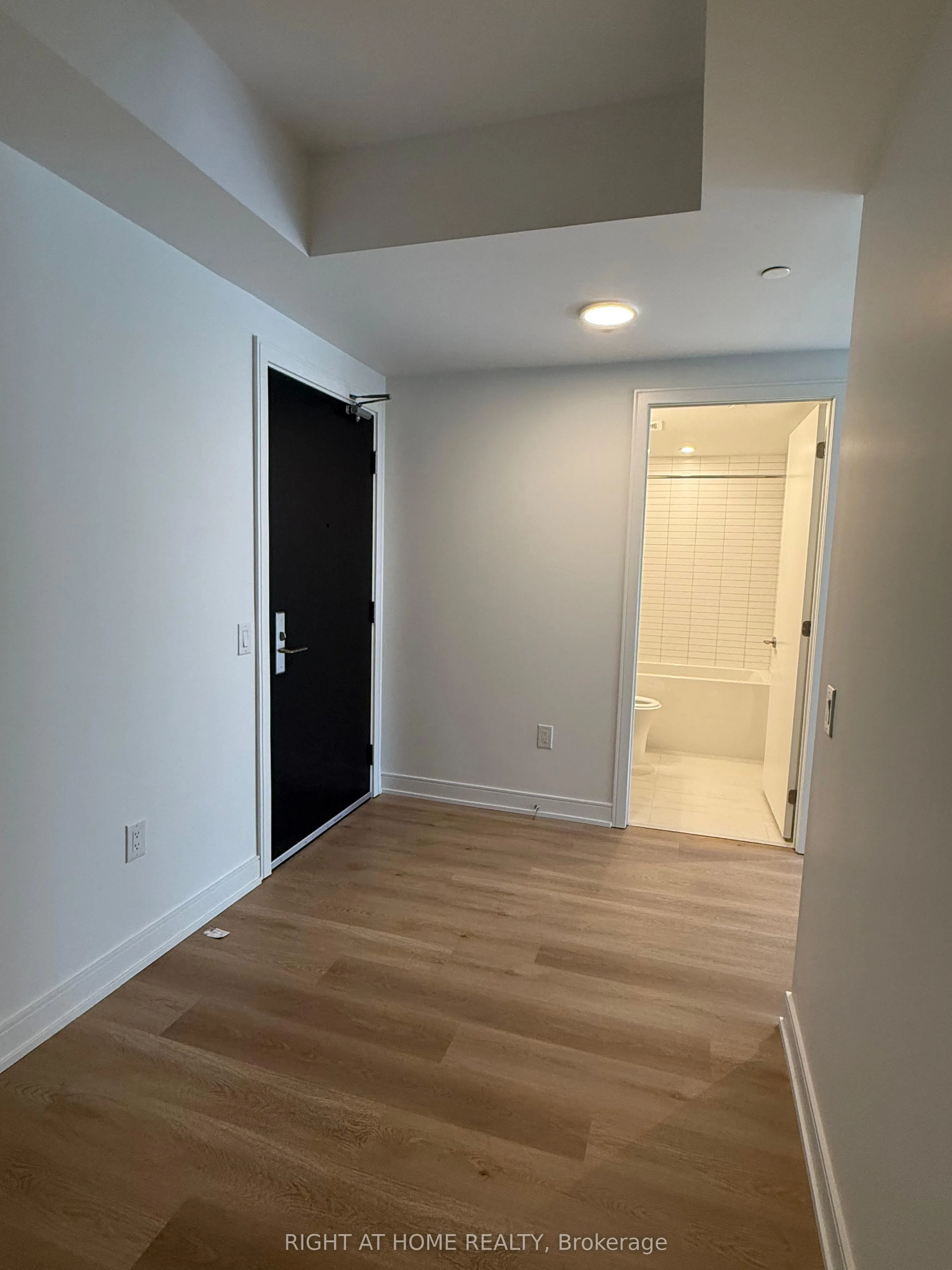 3009 Novar Road, #215
