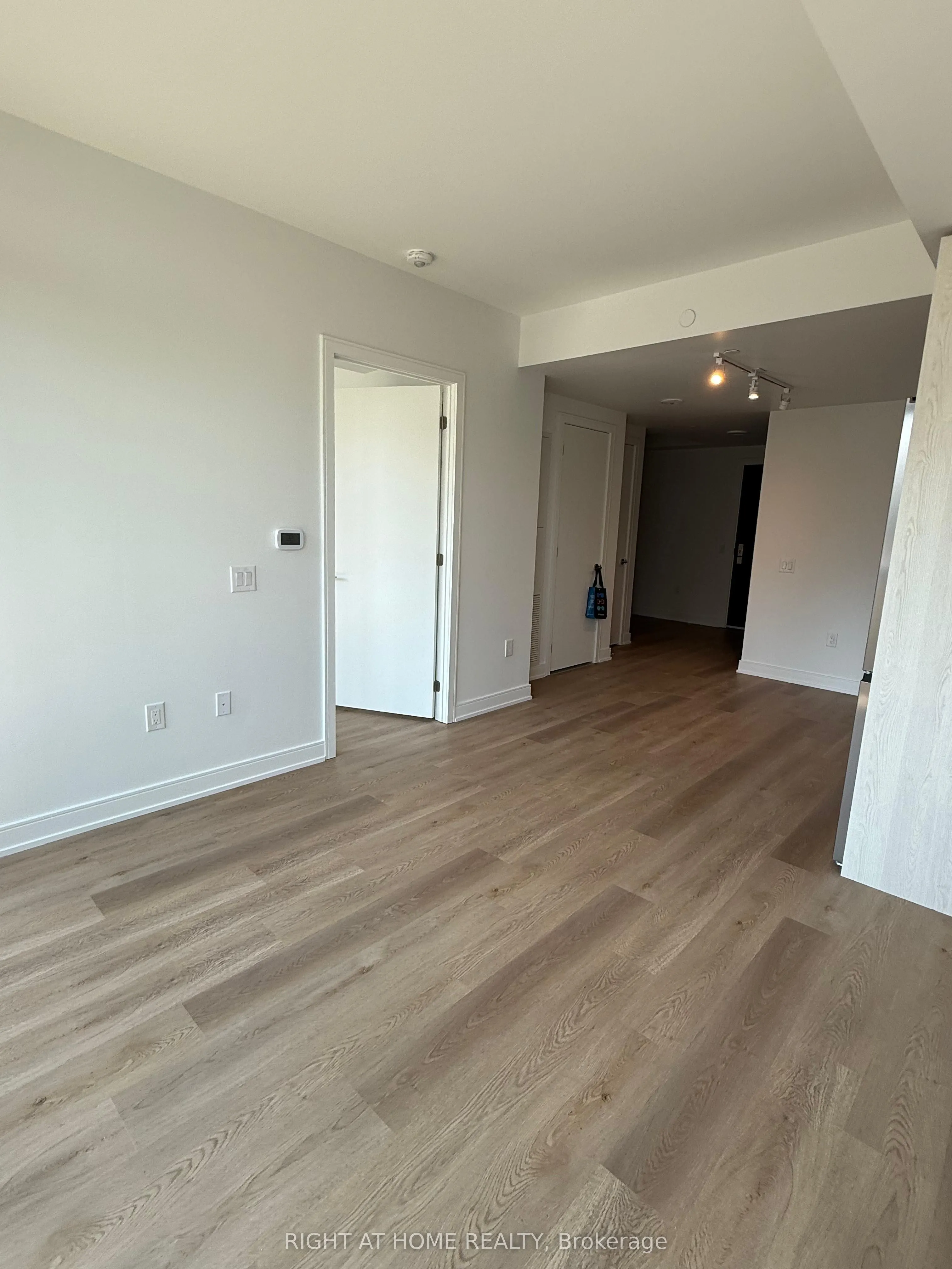 3009 Novar Road, #215