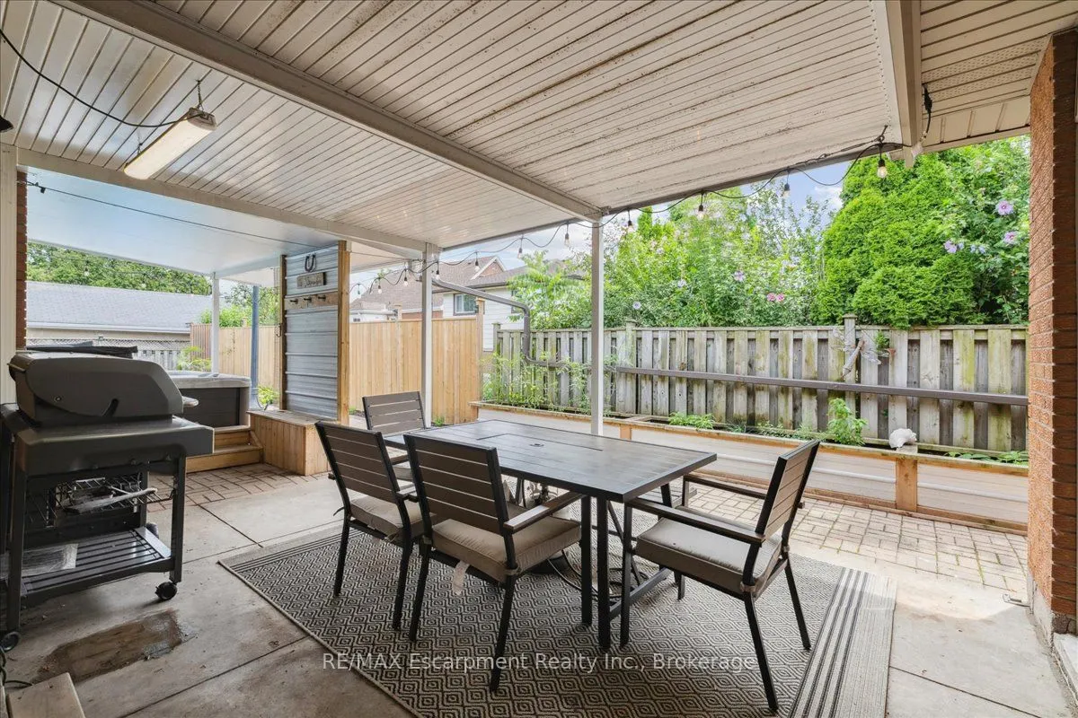 755 Parker Crescent
