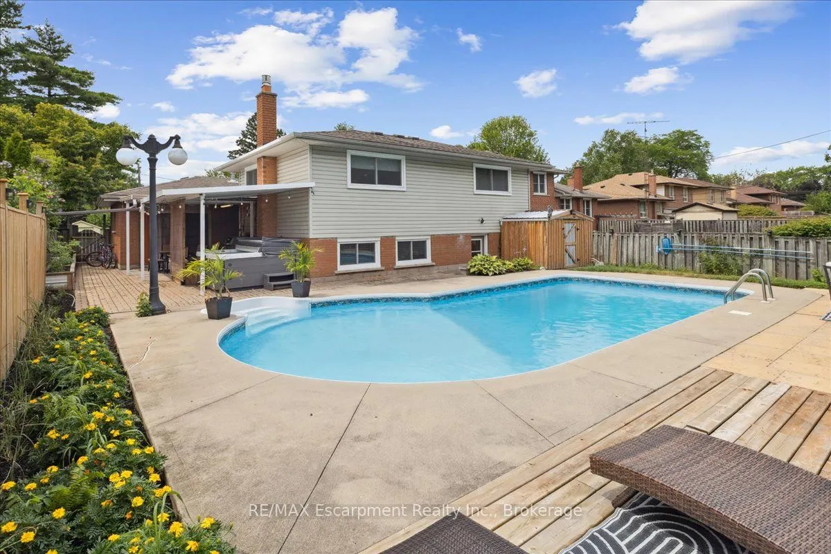 755 Parker Crescent