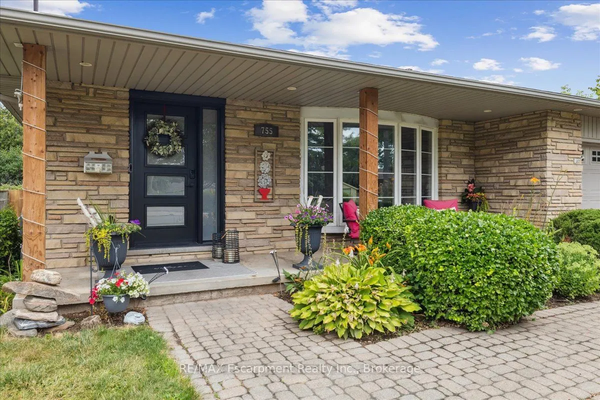 755 Parker Crescent