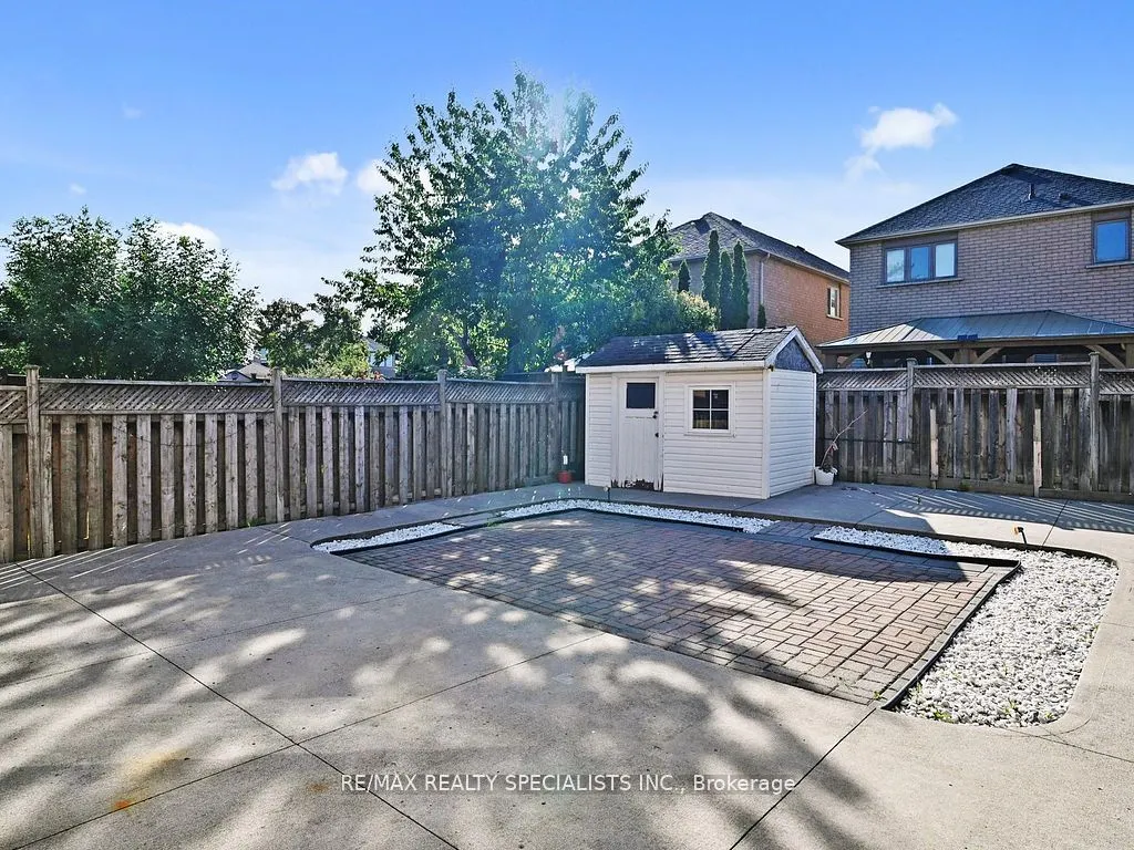 23 Arthurs Crescent